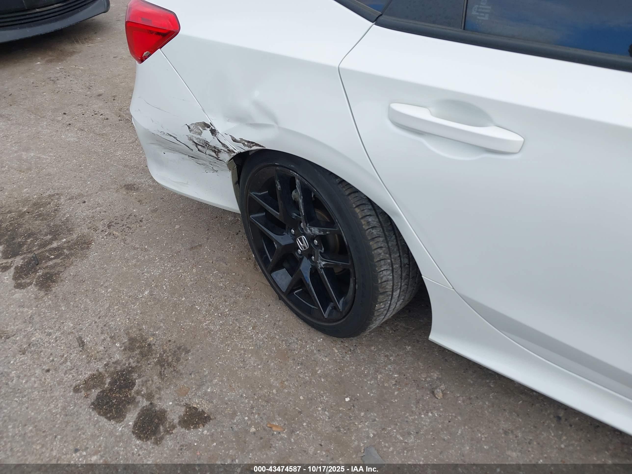 HONDA CIVIC image 6