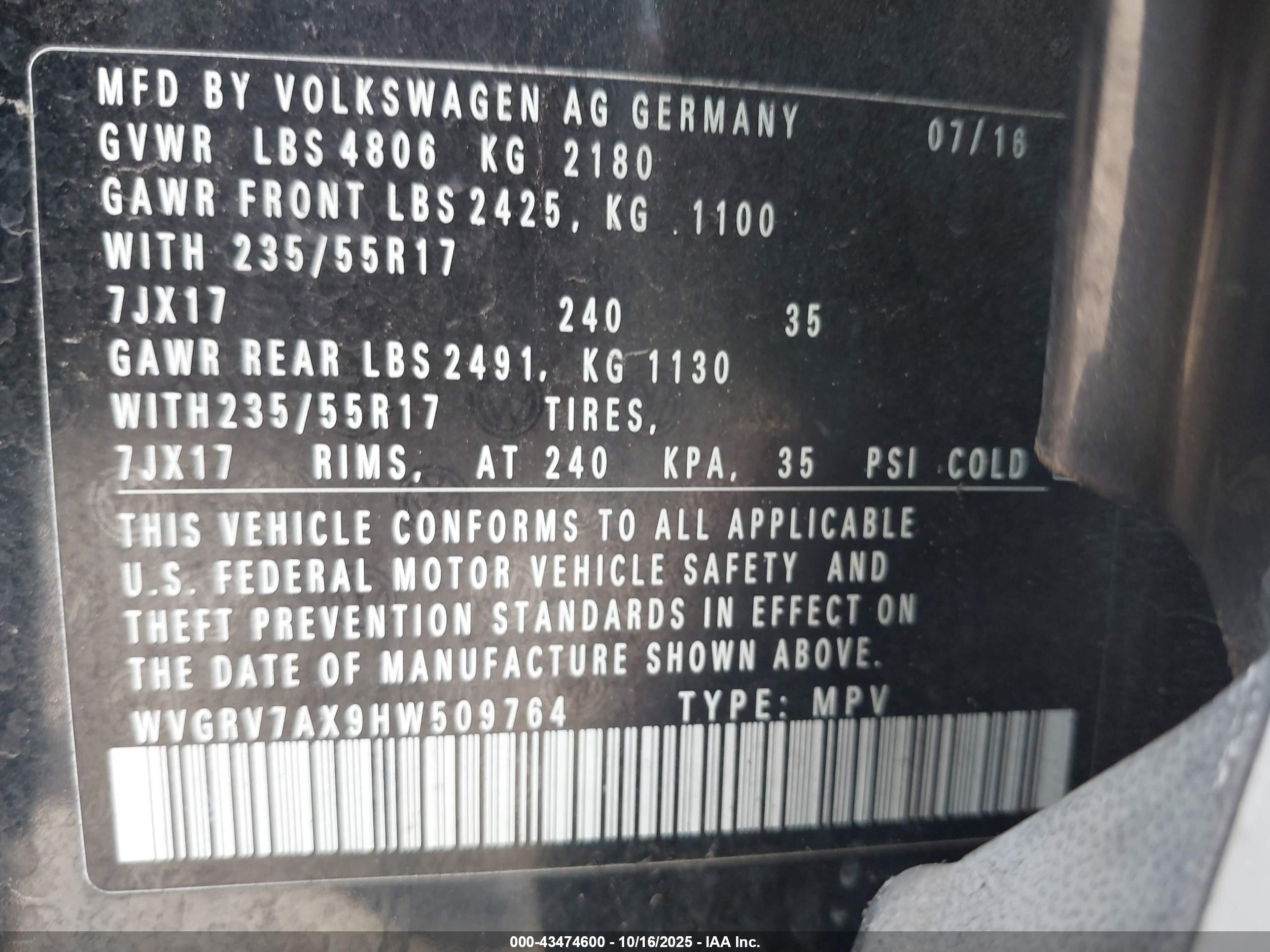 VOLKSWAGEN TIGUAN image 9