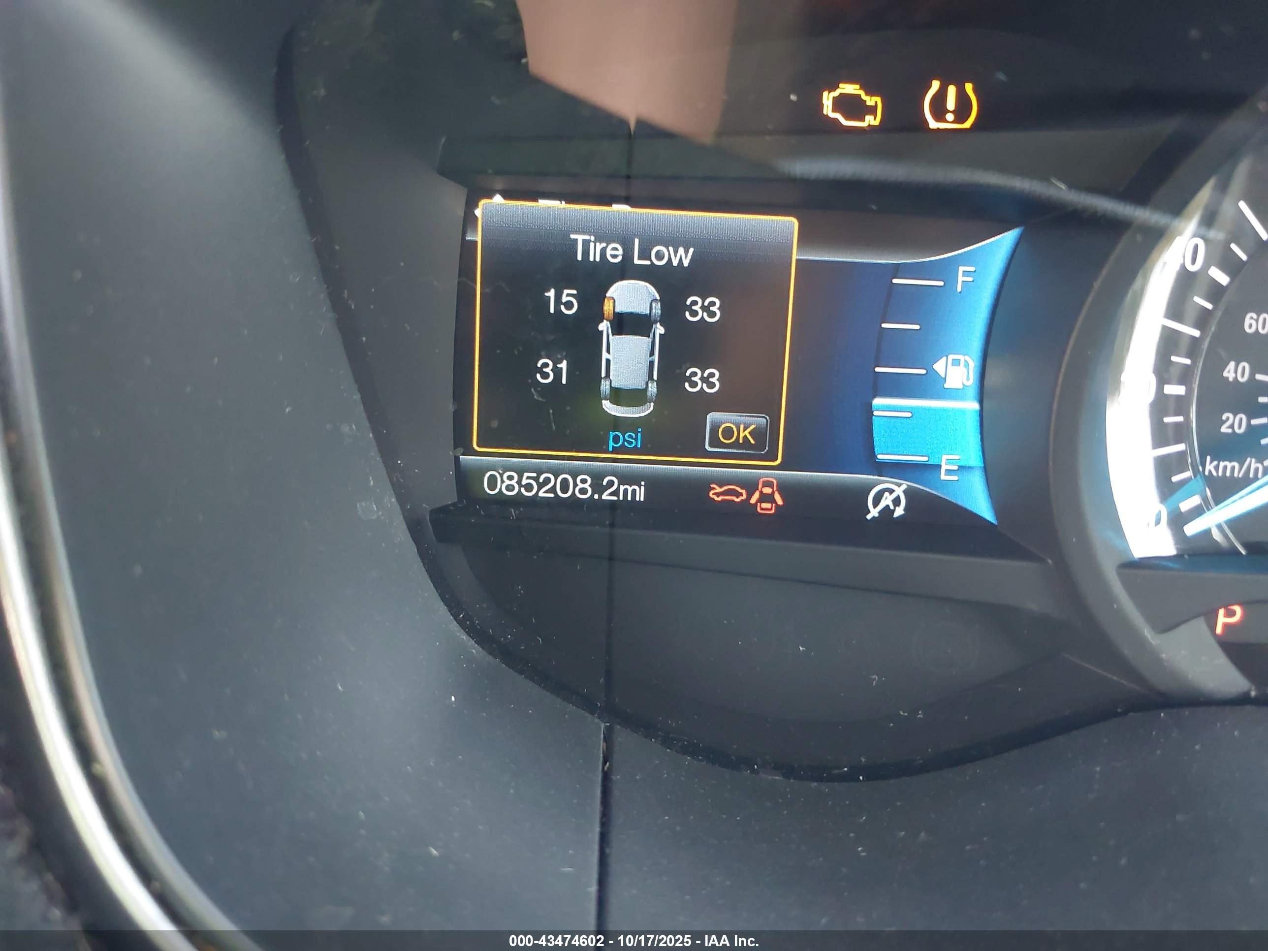 FORD FUSION image 7
