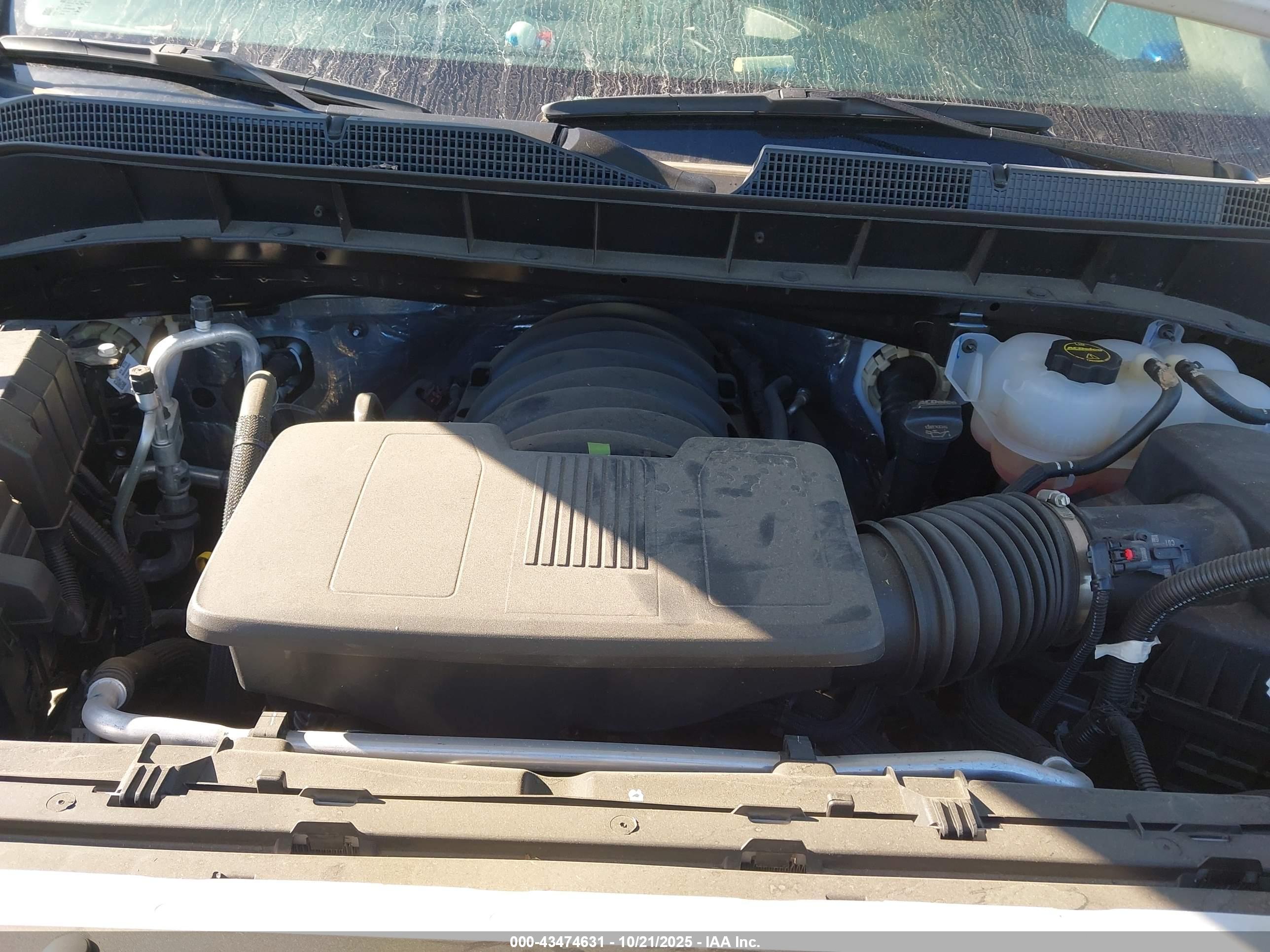 CHEVROLET SILVERADO image 10