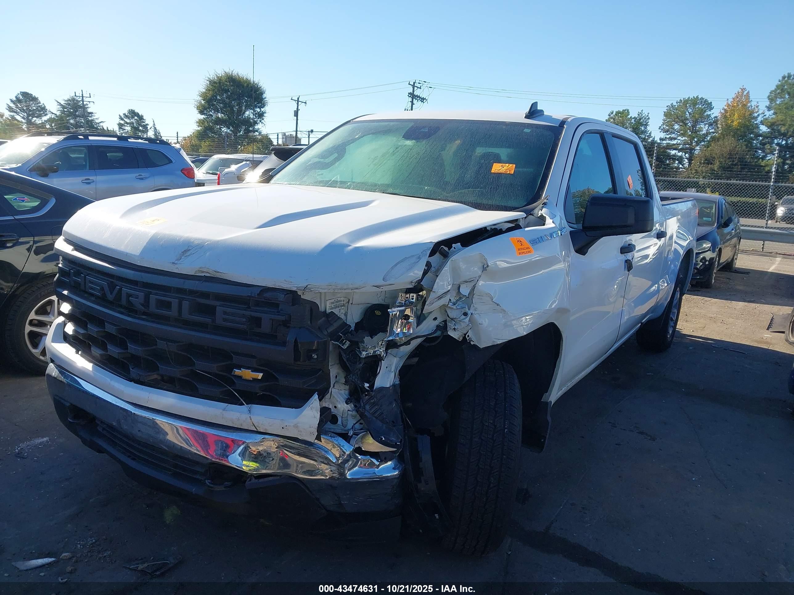 CHEVROLET SILVERADO image 2