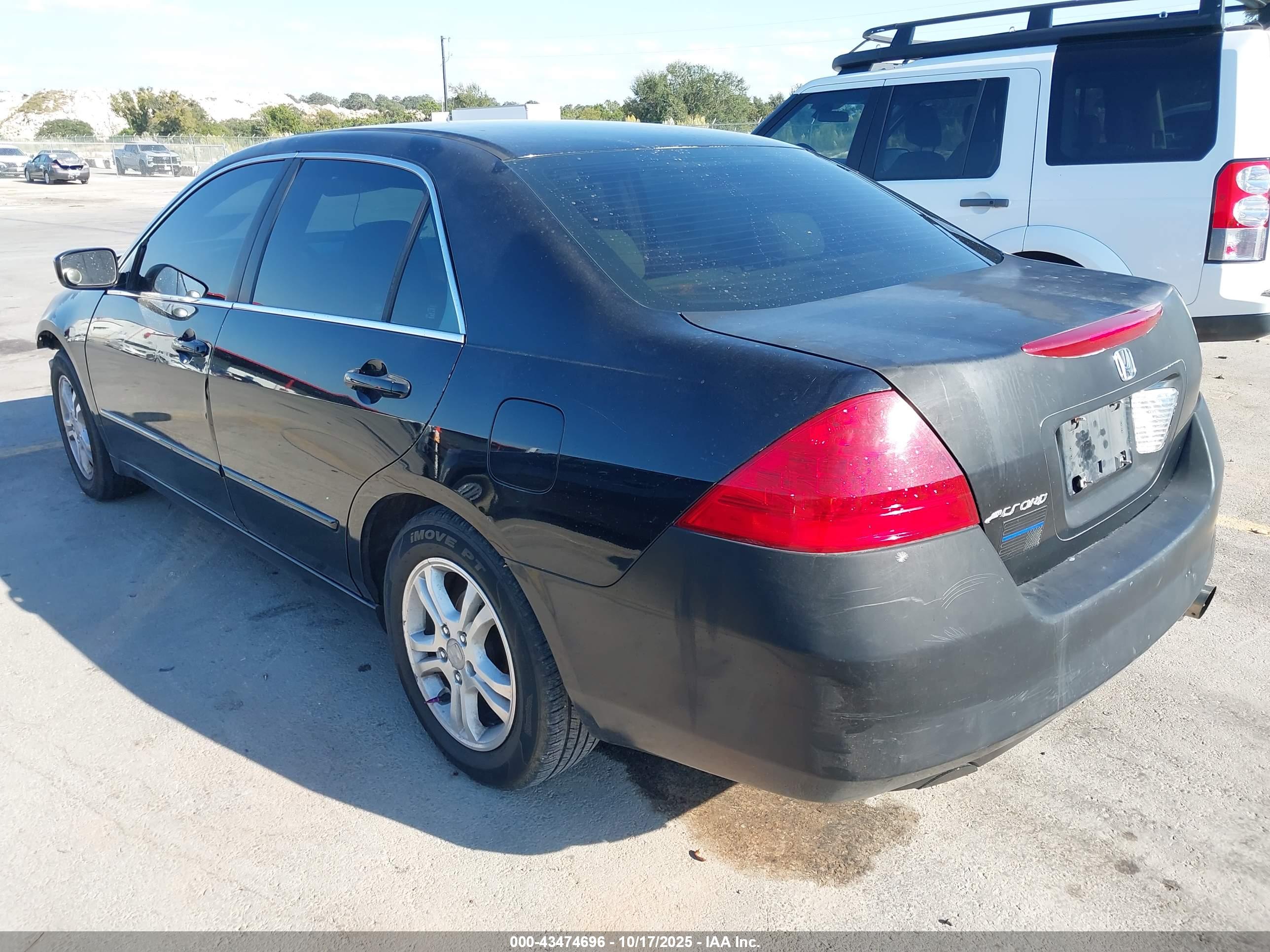HONDA ACCORD image 3