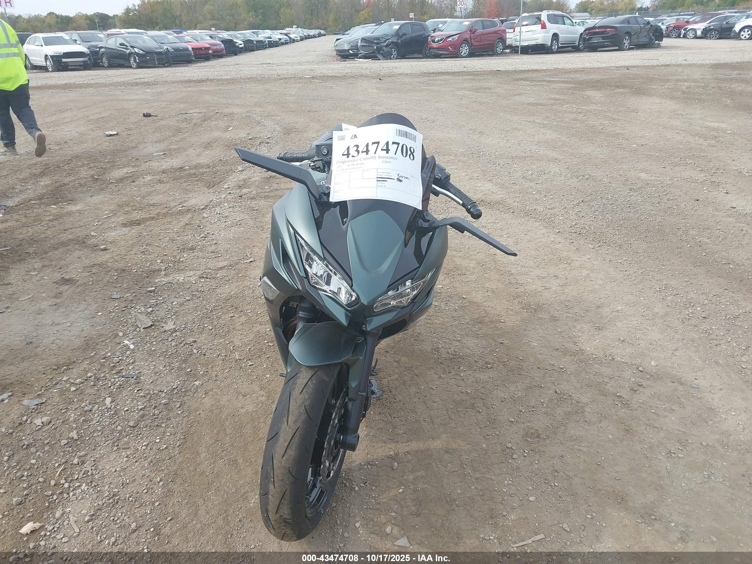 KAWASAKI EX650 image 5