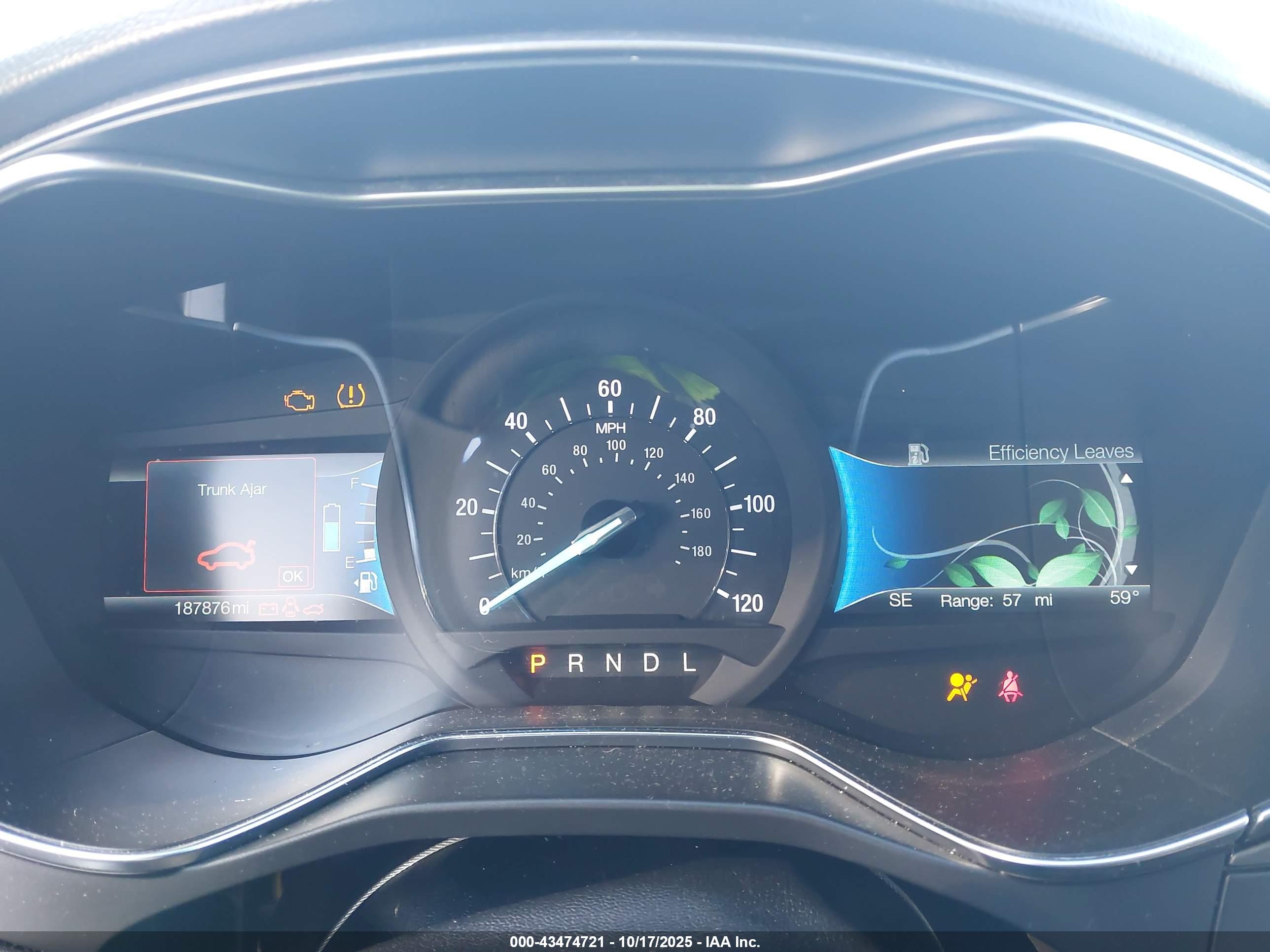 FORD FUSION image 7
