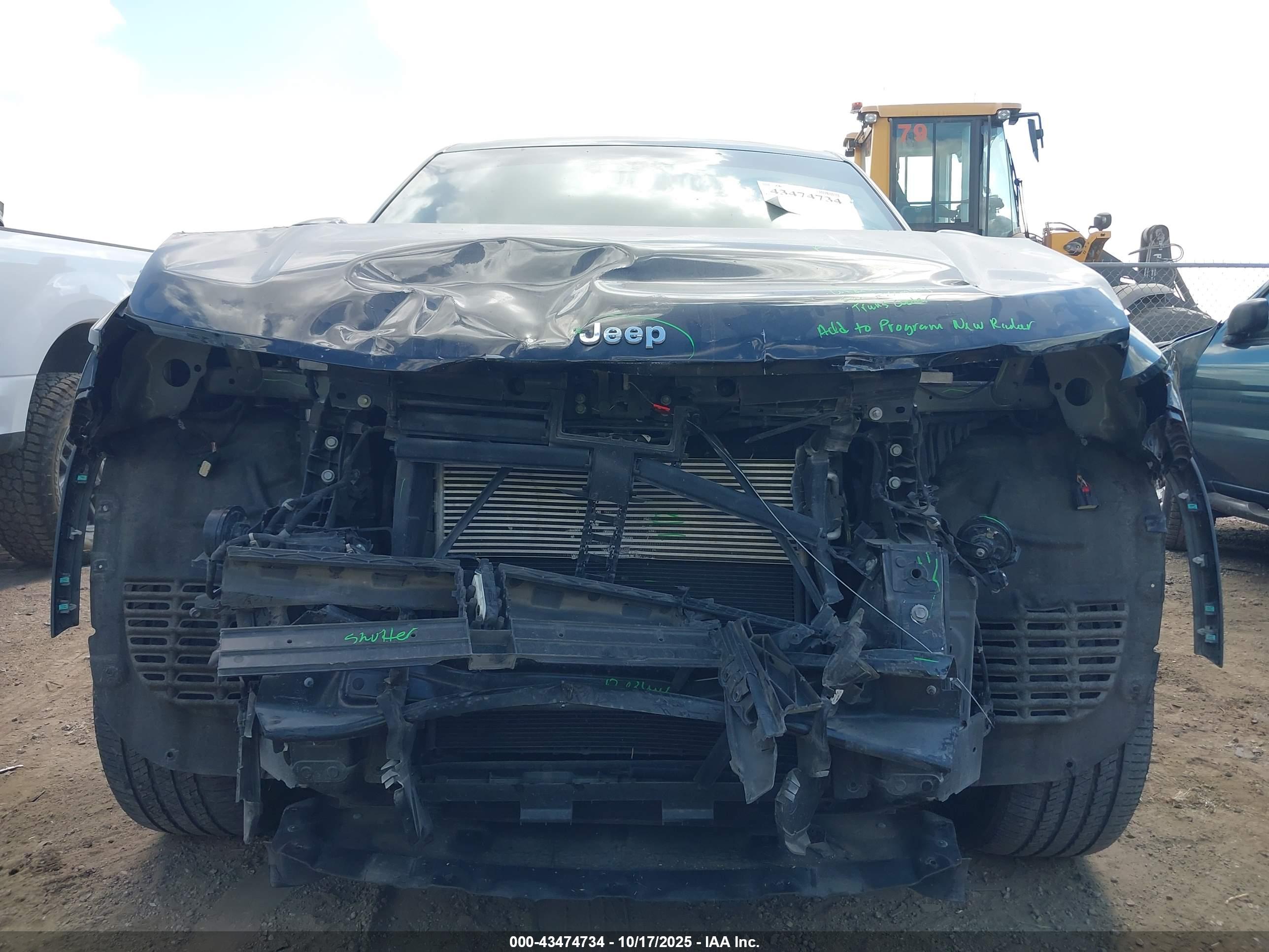 JEEP GRAND image 6