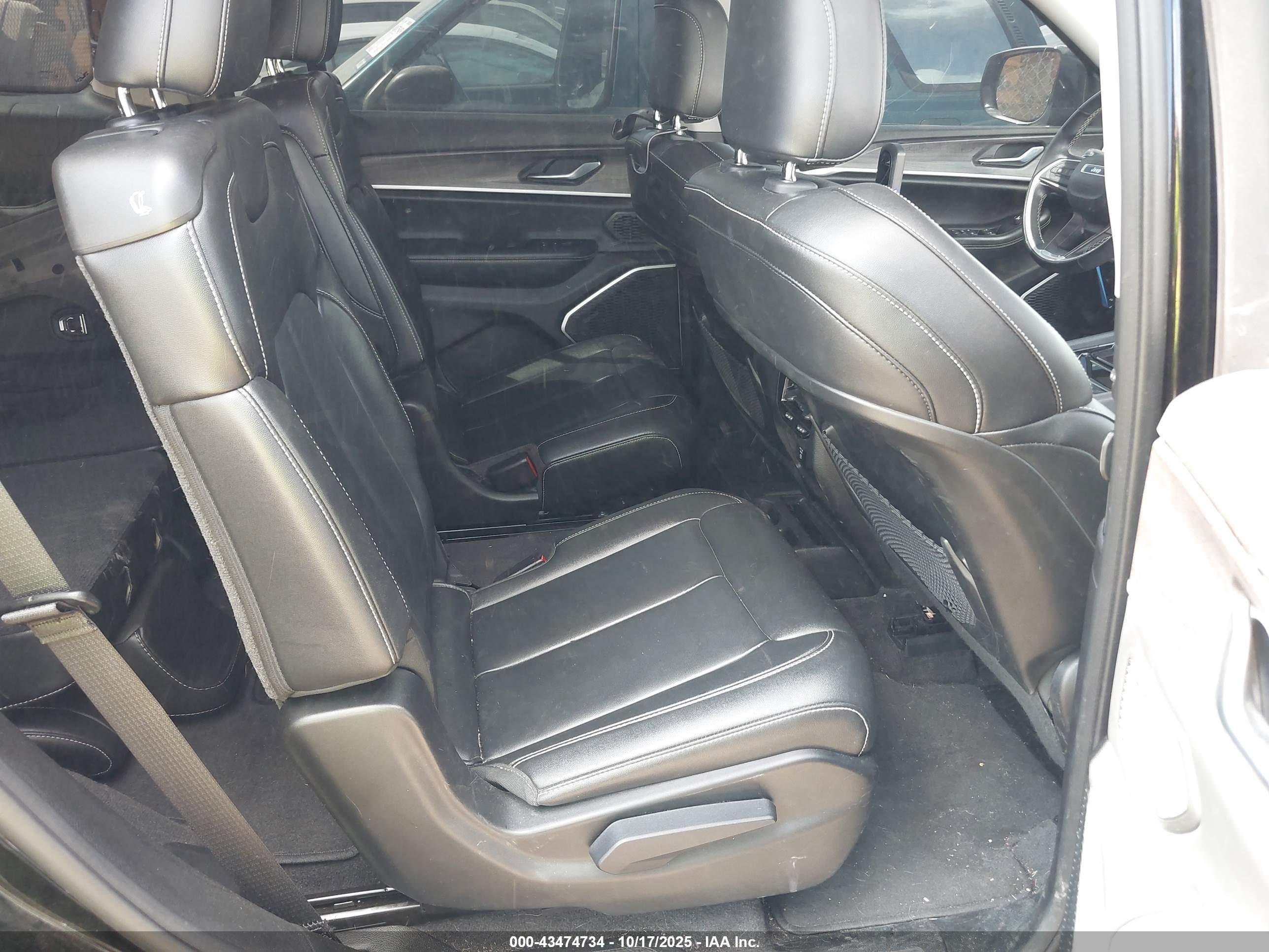 JEEP GRAND image 8
