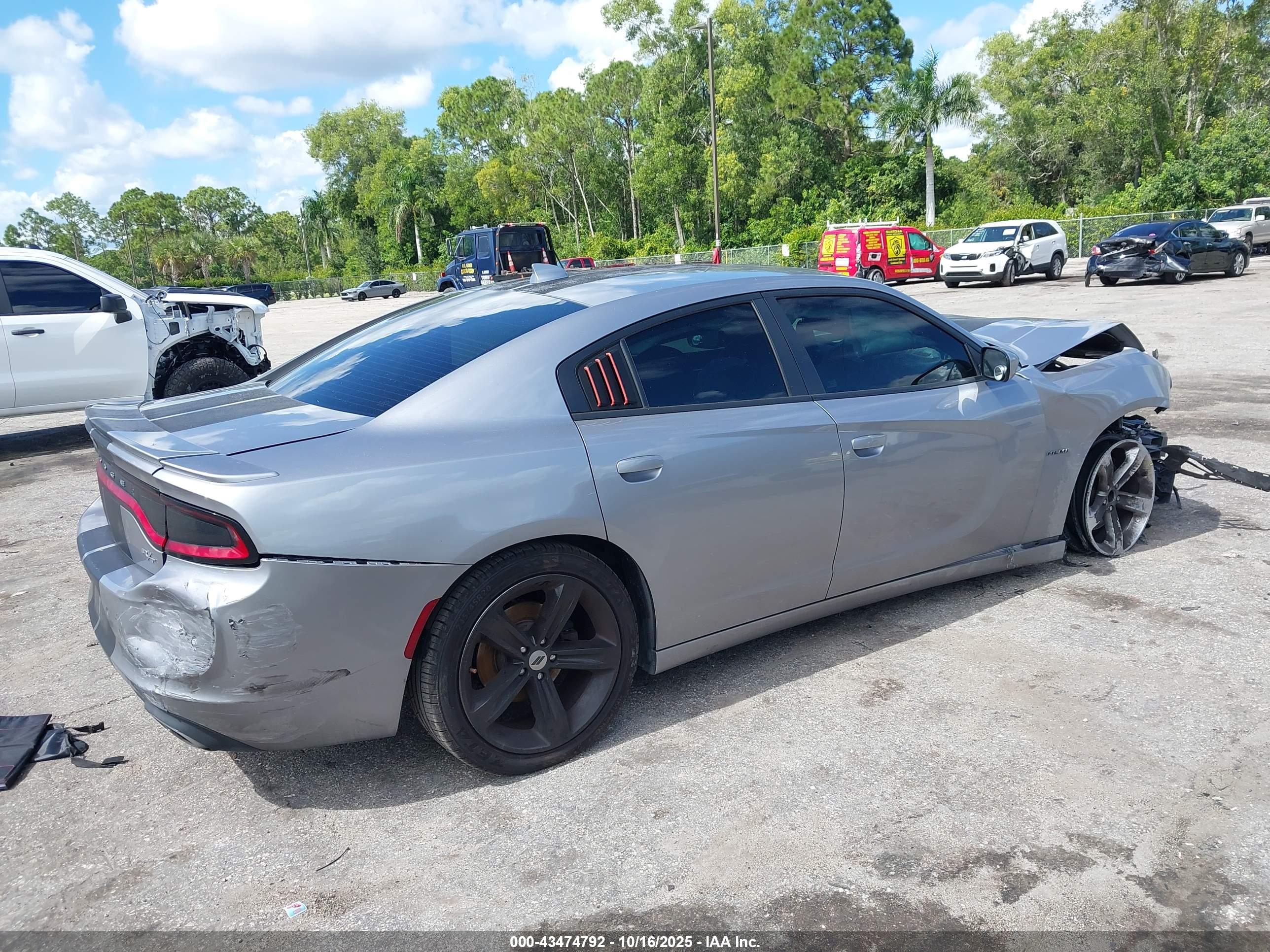 DODGE CHARGER image 4