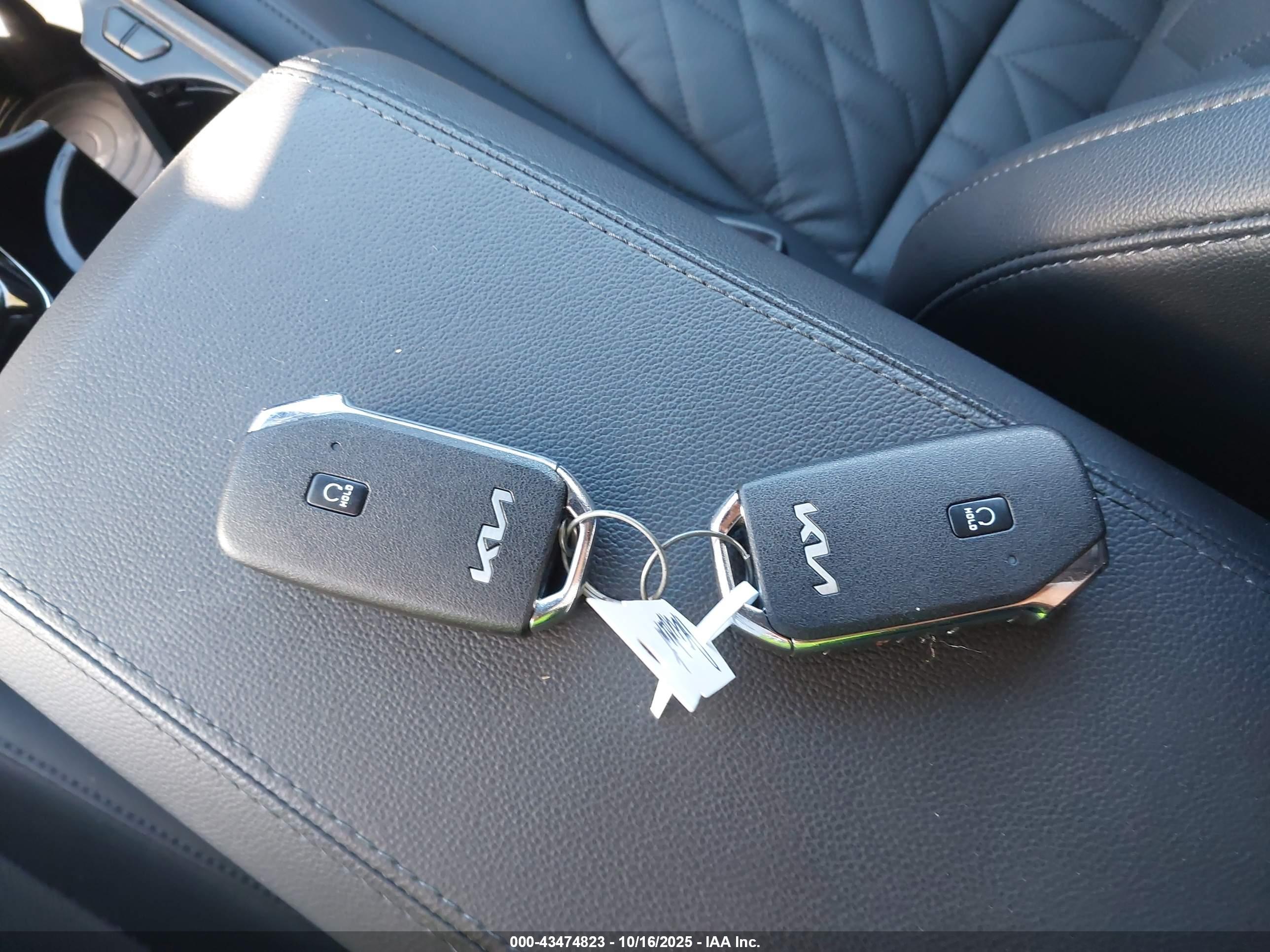 KIA SPORTAGE image 11