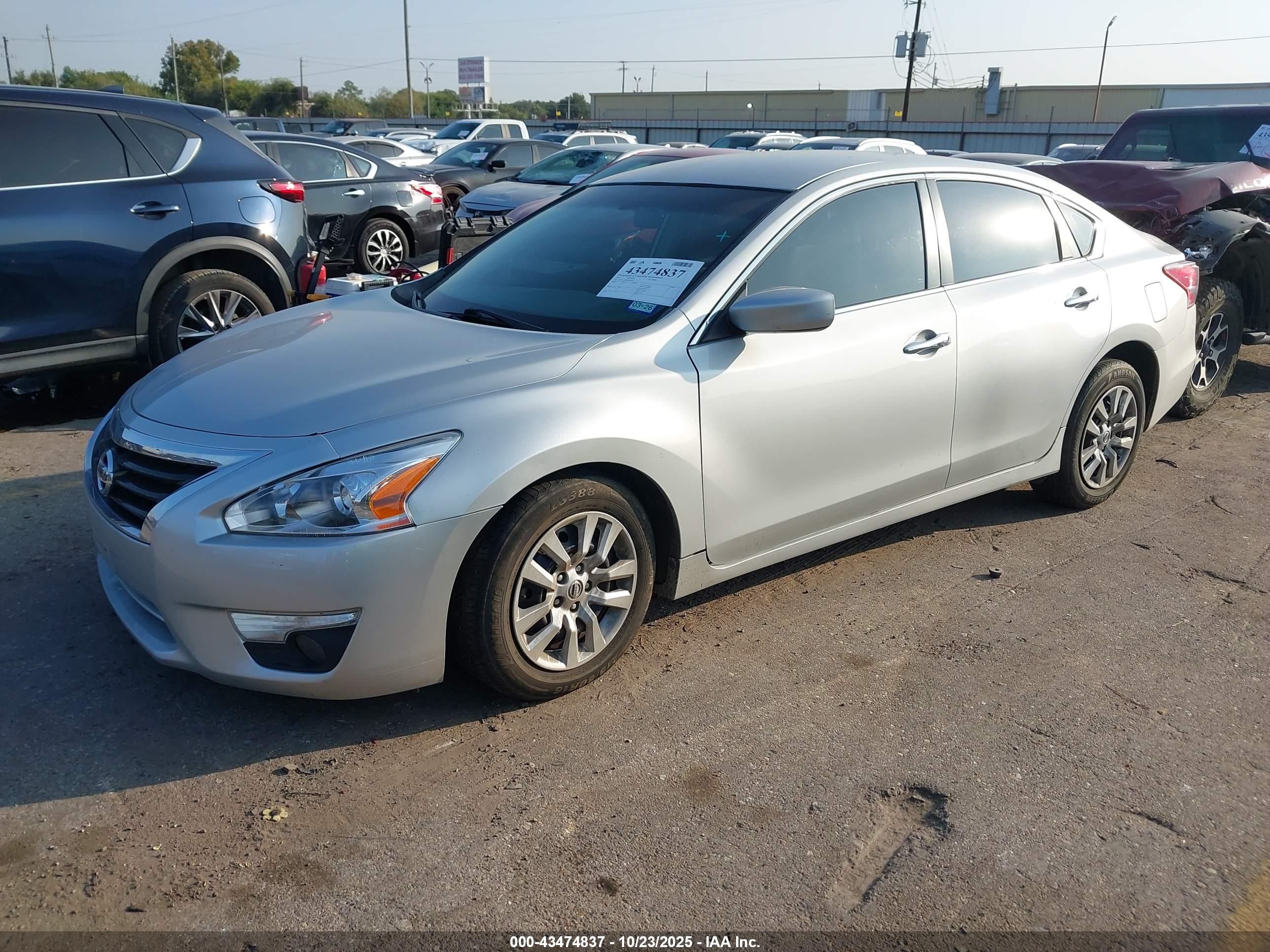 NISSAN ALTIMA image 2