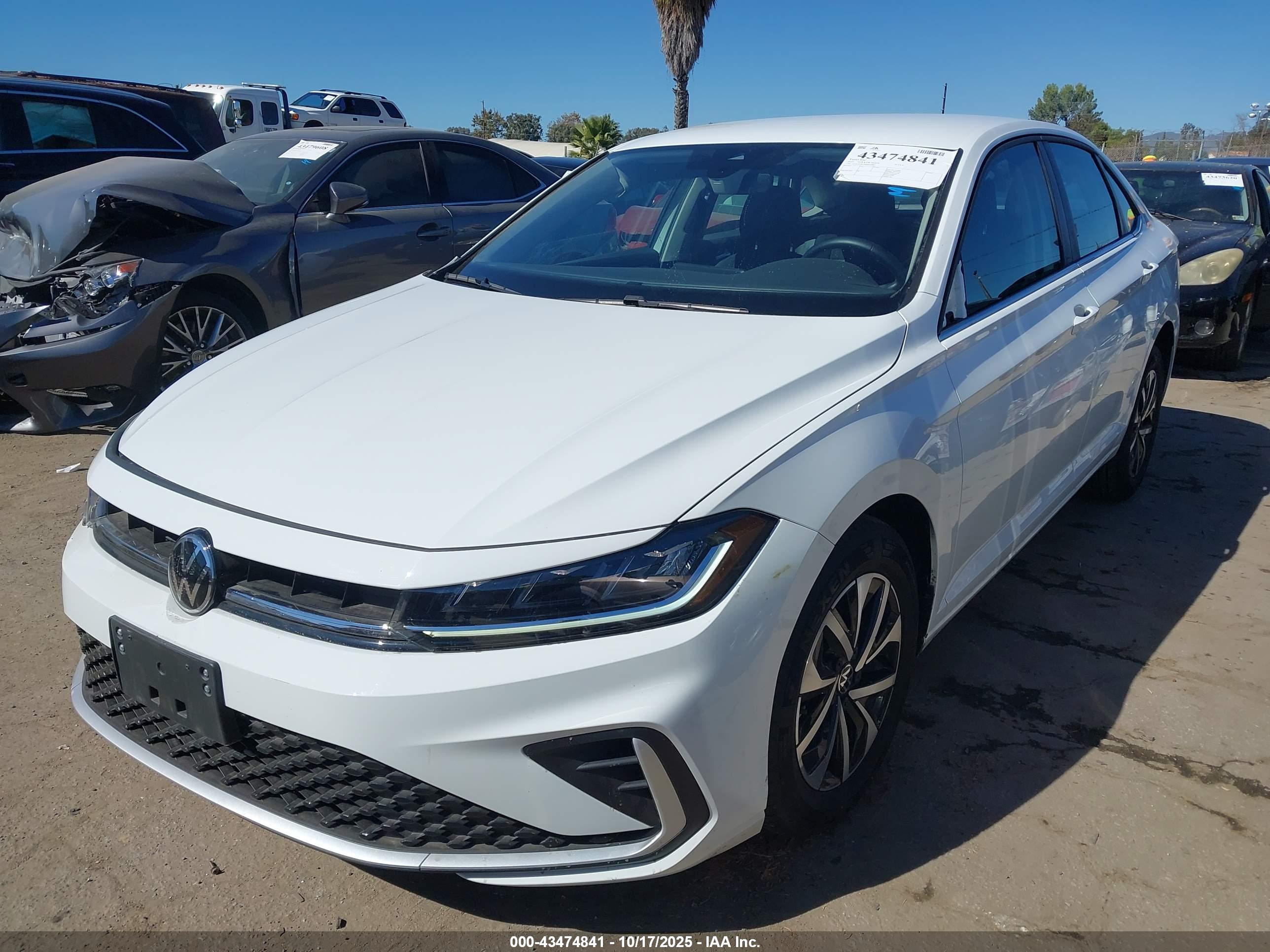 VOLKSWAGEN JETTA image 2