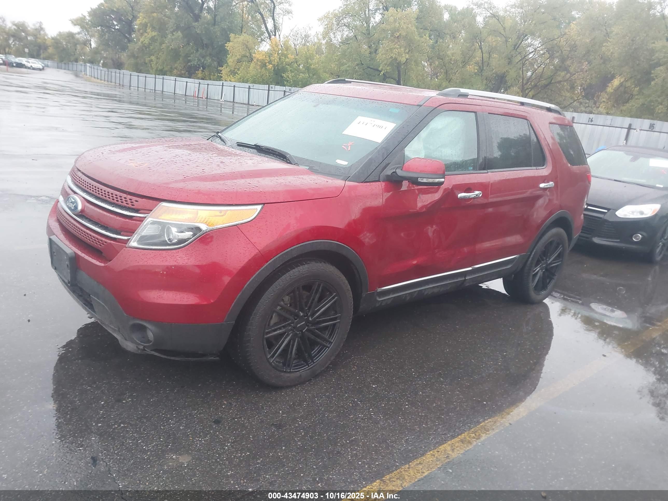 FORD EXPLORER image 2