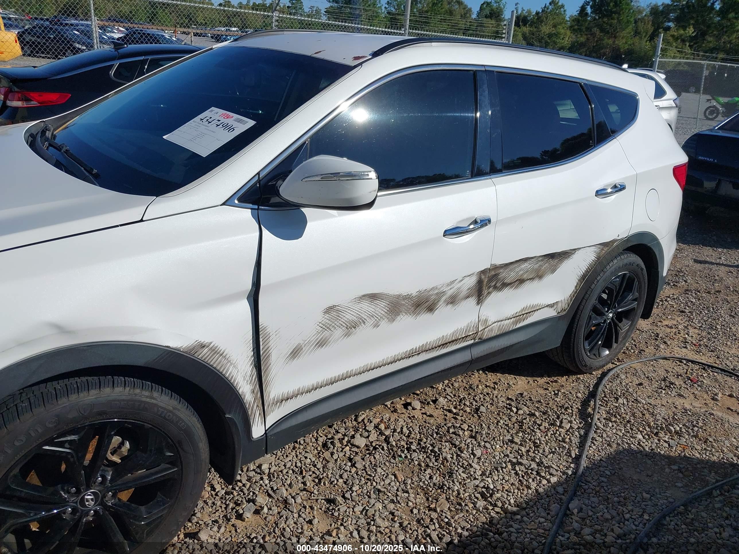 HYUNDAI SANTA image 6