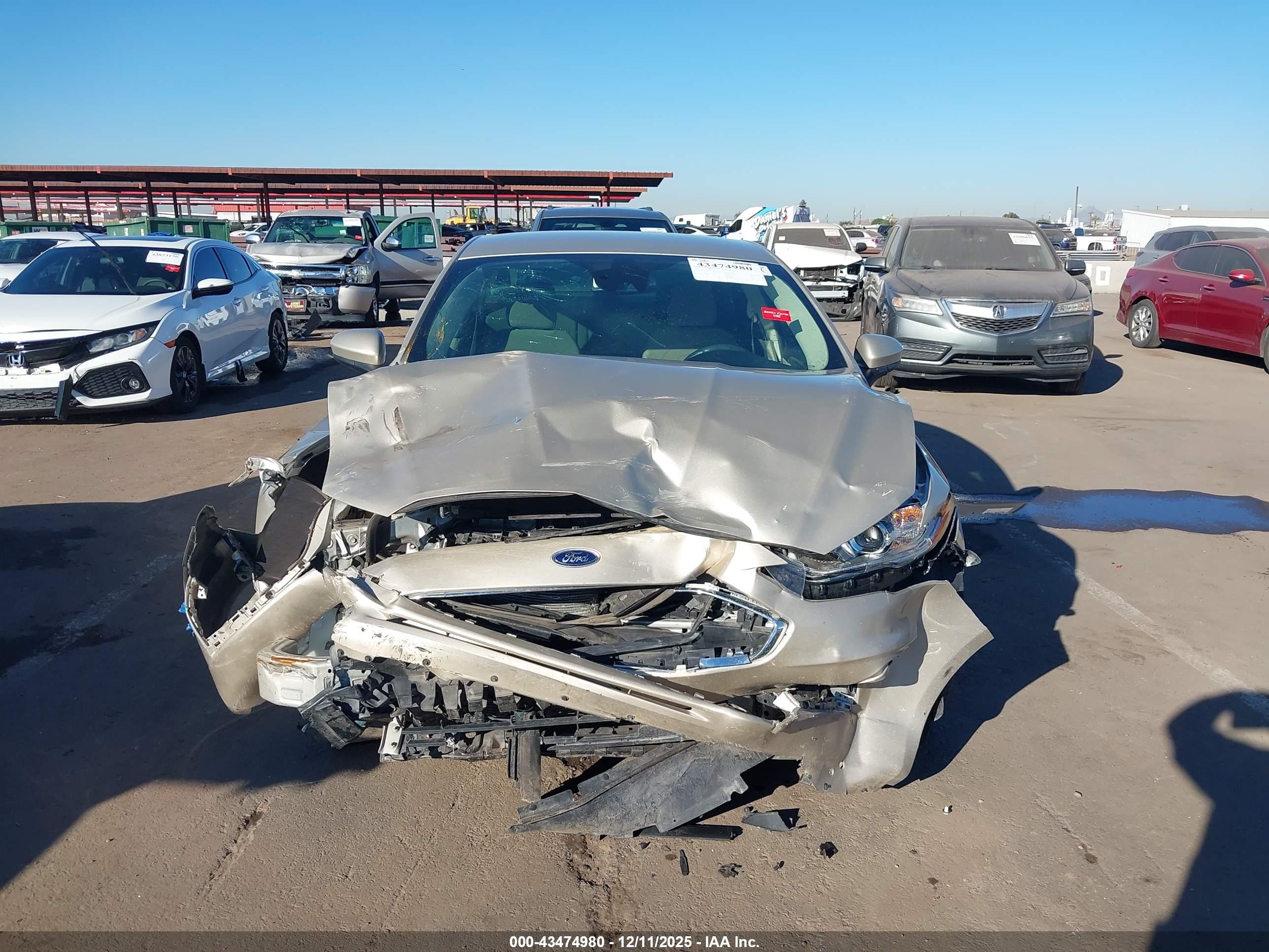 FORD FUSION image 6