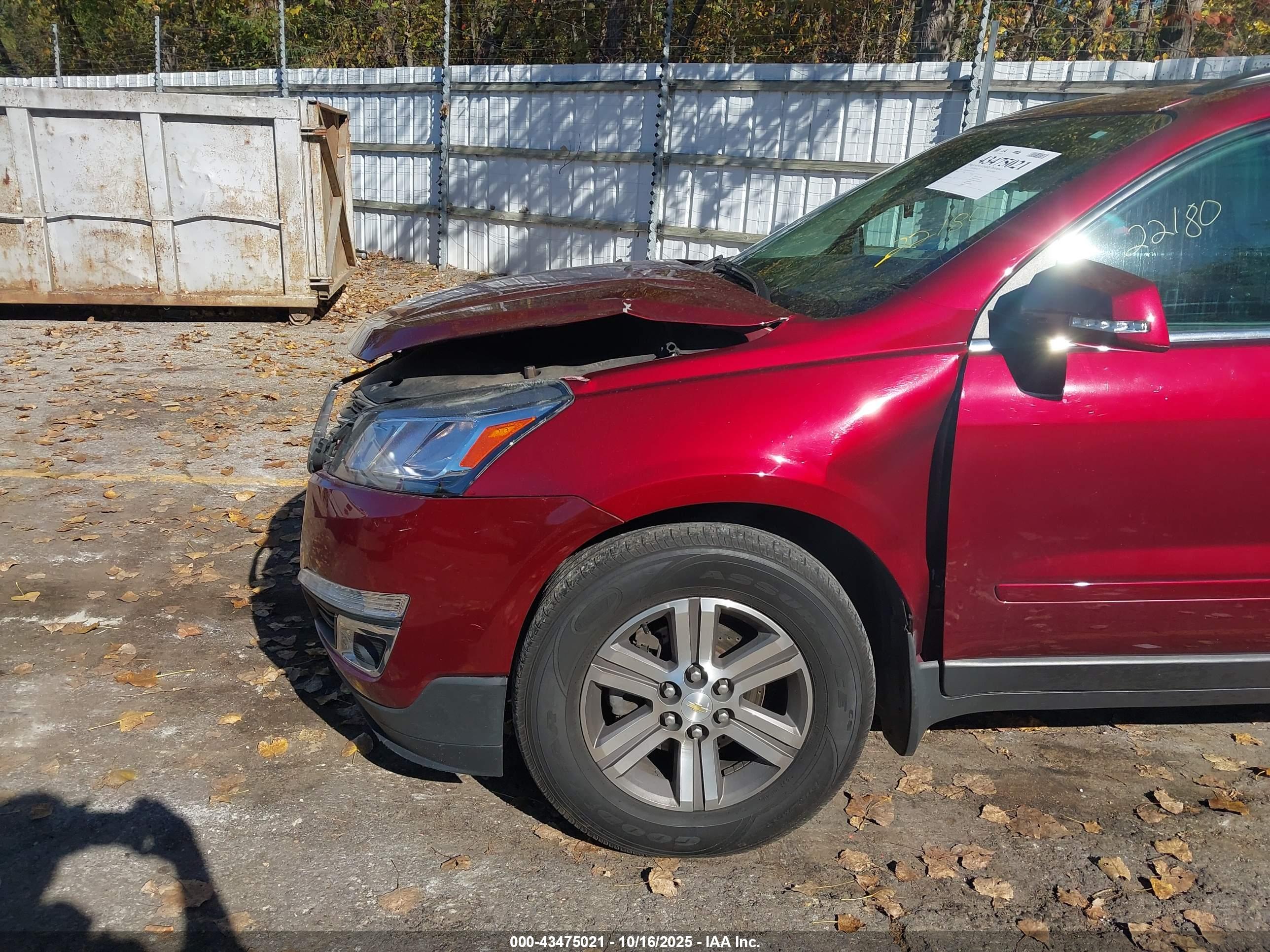 CHEVROLET TRAVERSE image 6