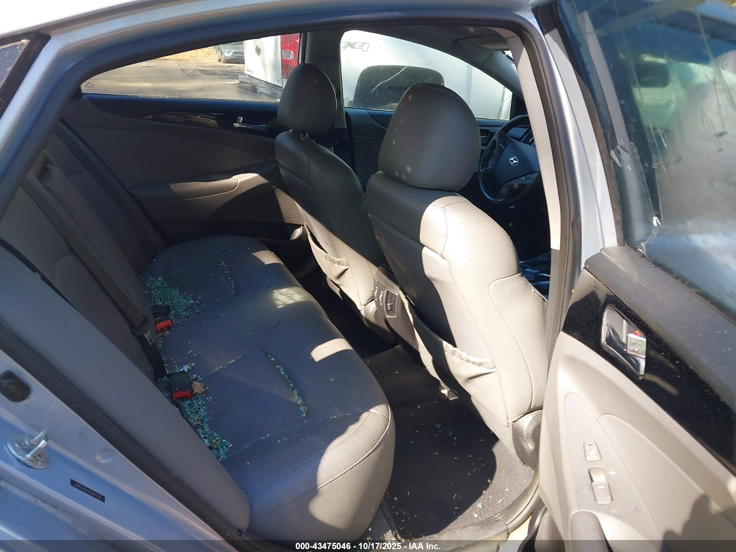 HYUNDAI SONATA image 8