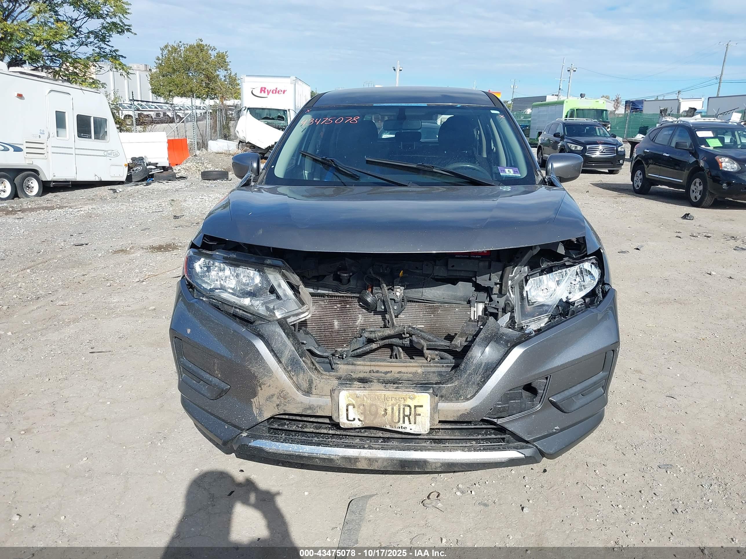 NISSAN ROGUE image 6