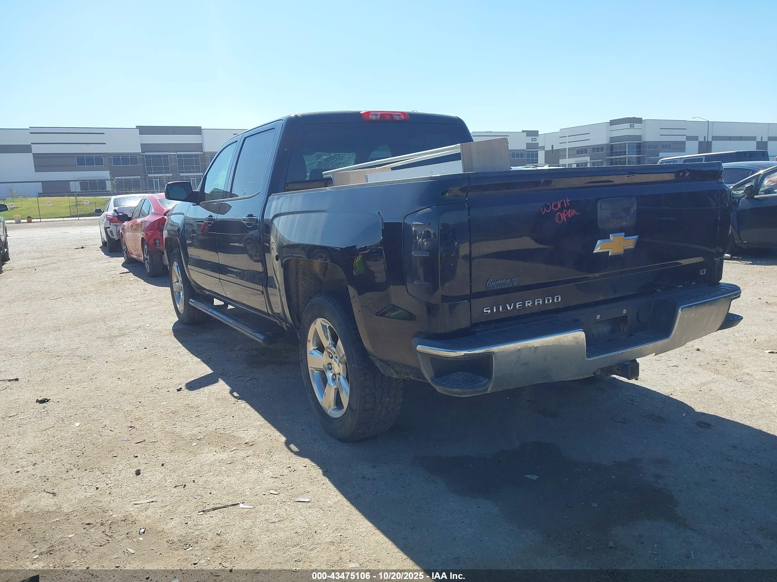 CHEVROLET SILVERADO image 3