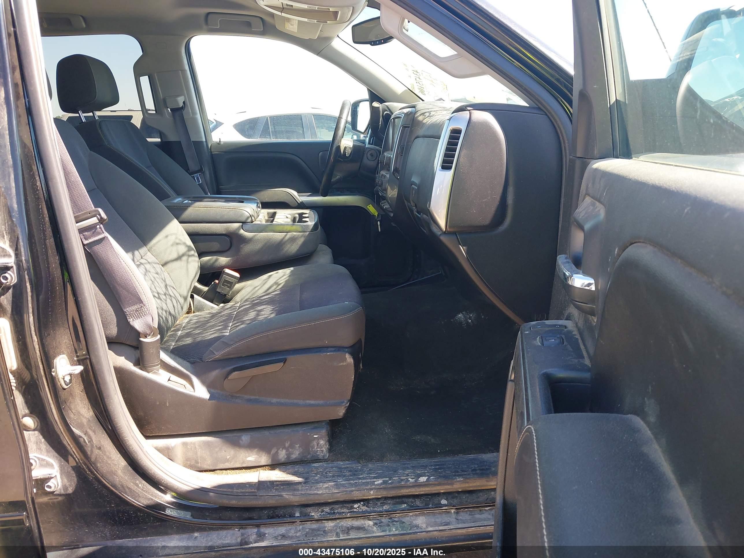 CHEVROLET SILVERADO image 5