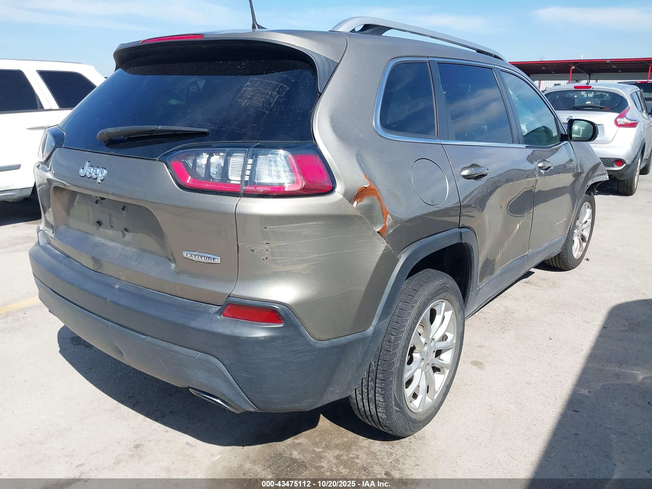 JEEP CHEROKEE image 4