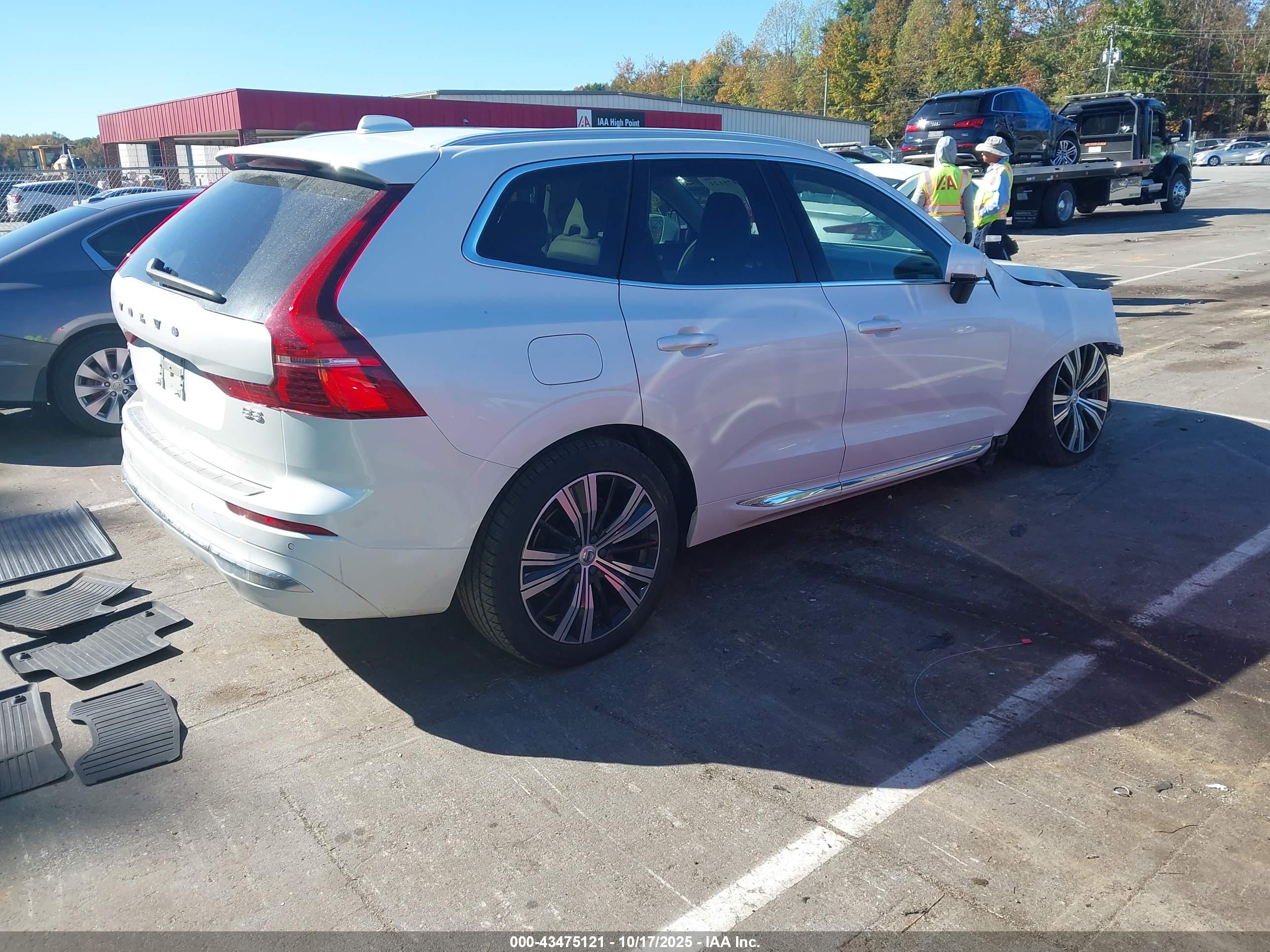 VOLVO XC60 image 4