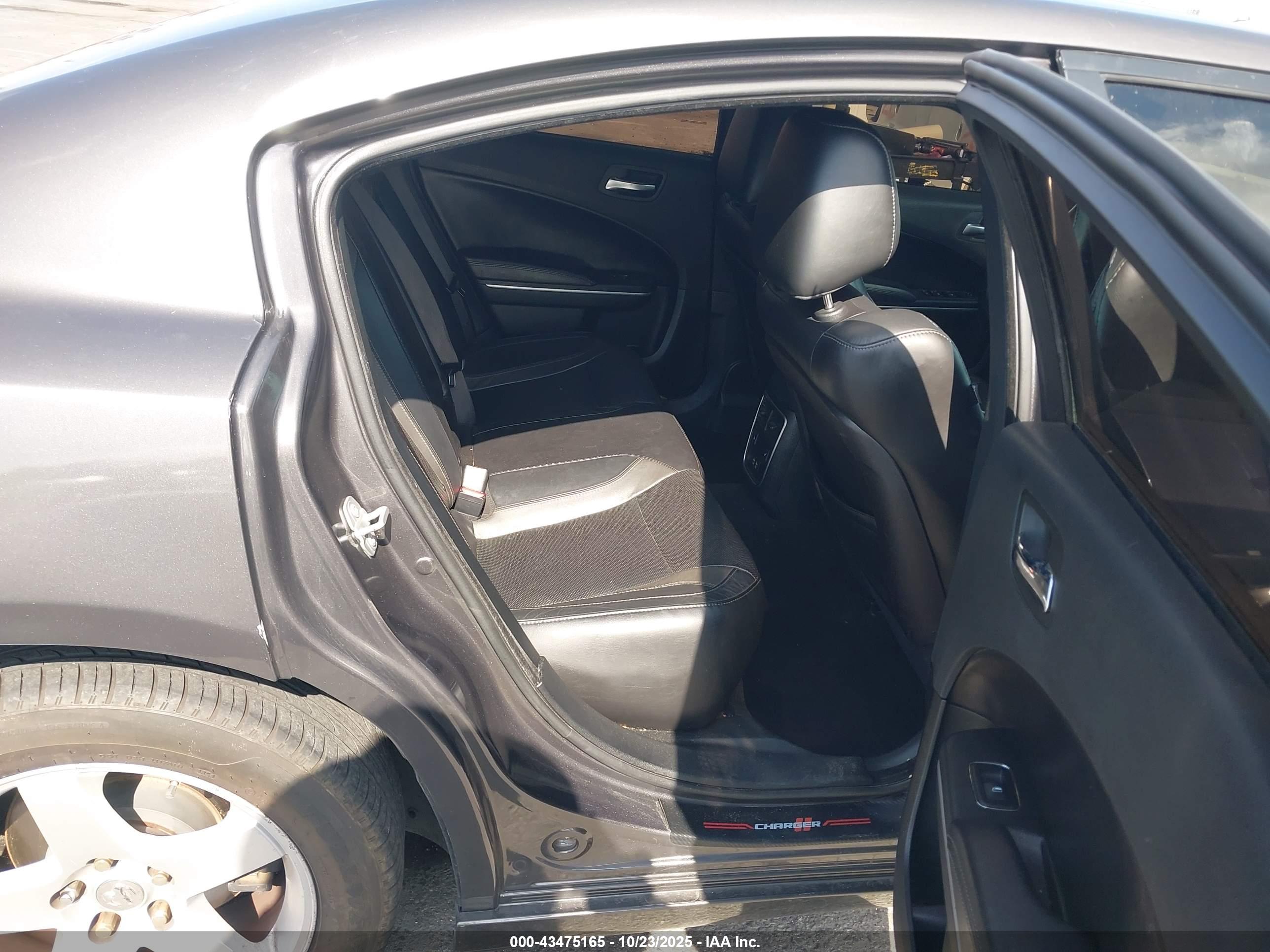 DODGE CHARGER image 8