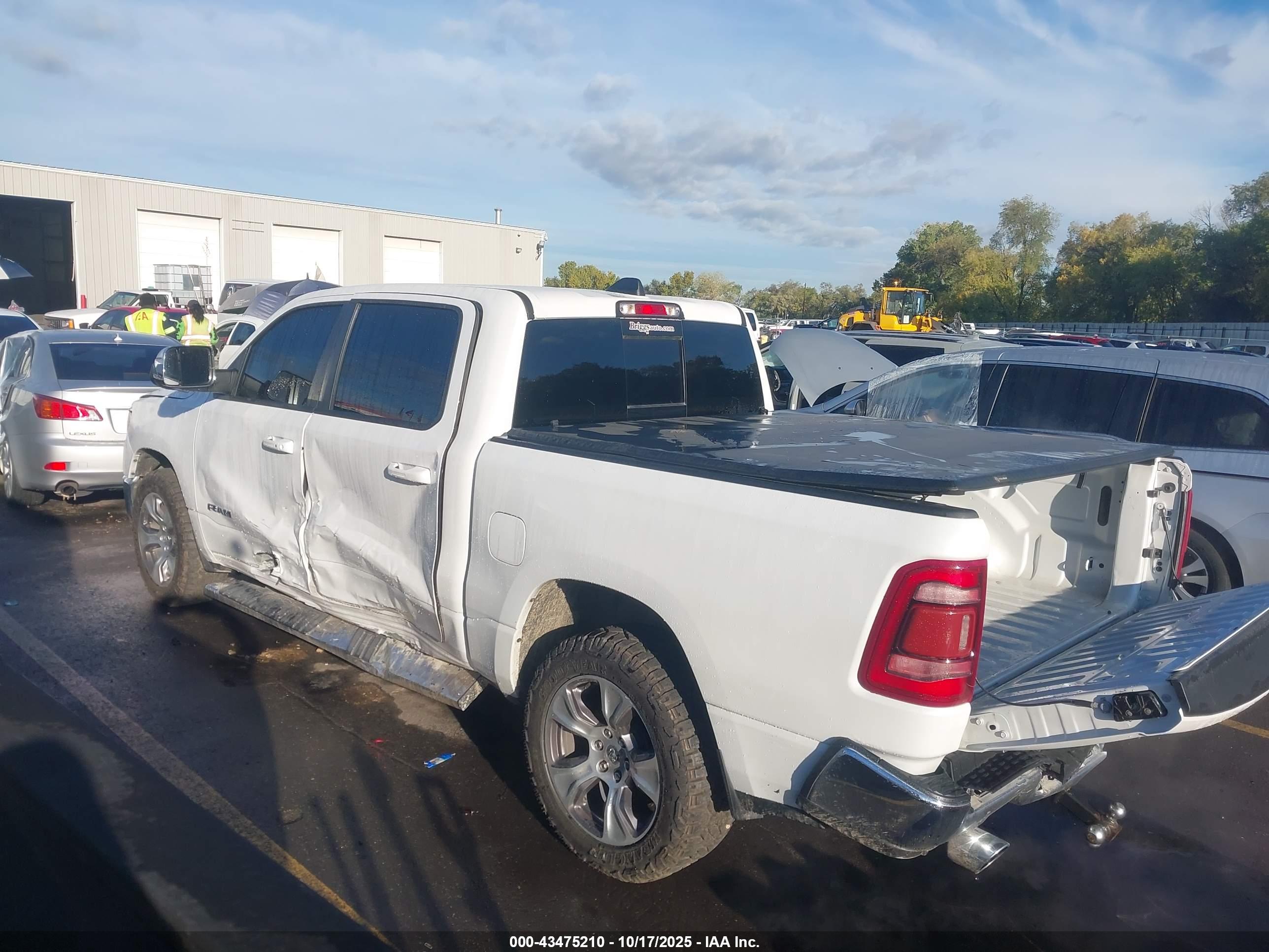 RAM 1500 image 3