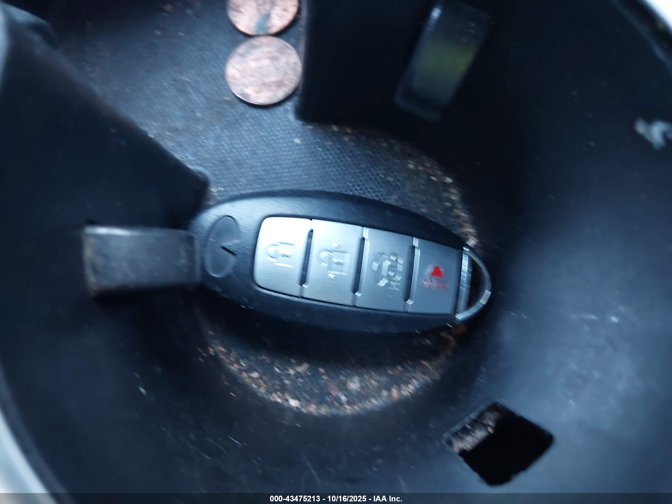 INFINITI Q60 image 11
