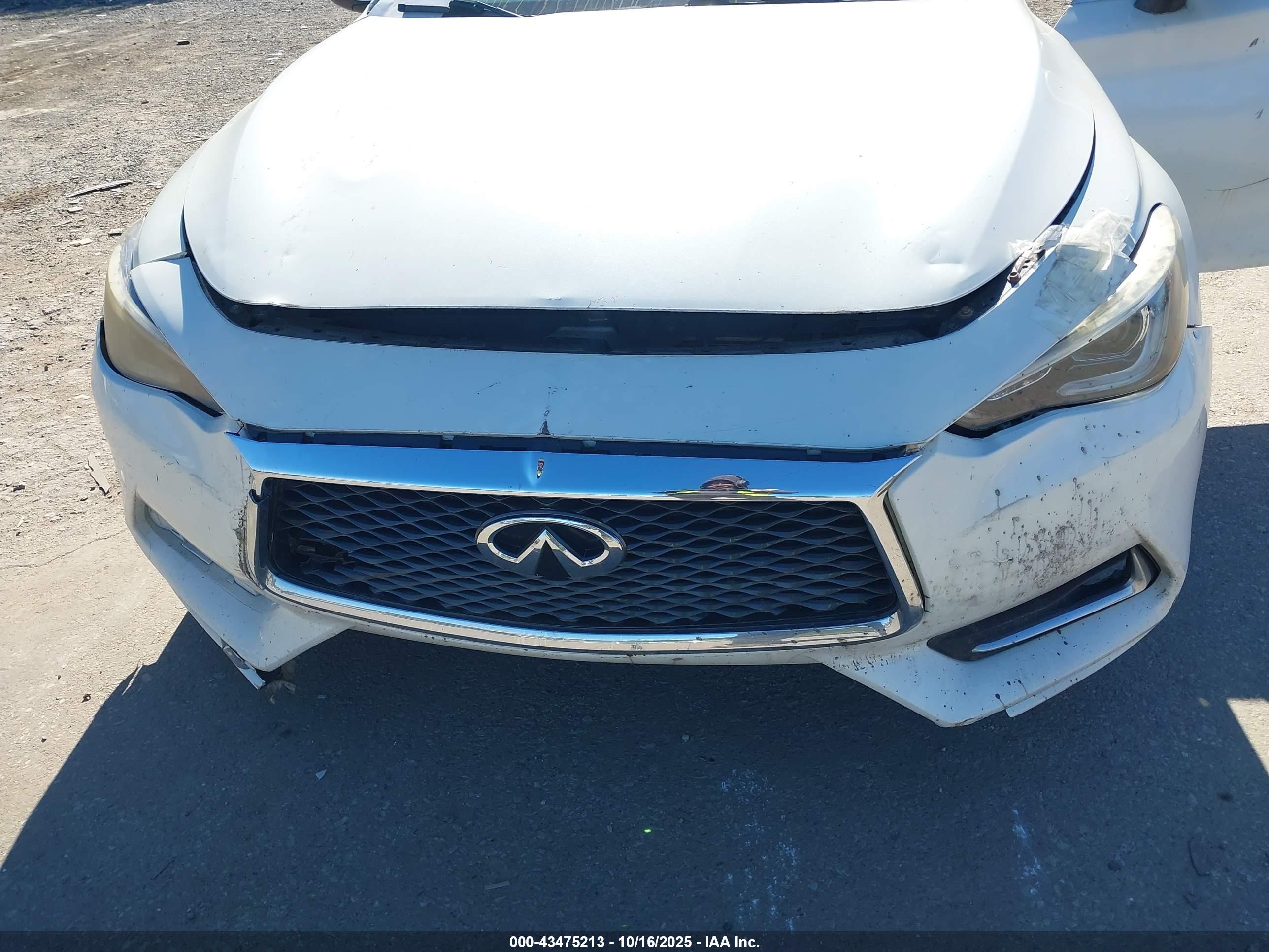 INFINITI Q60 image 6