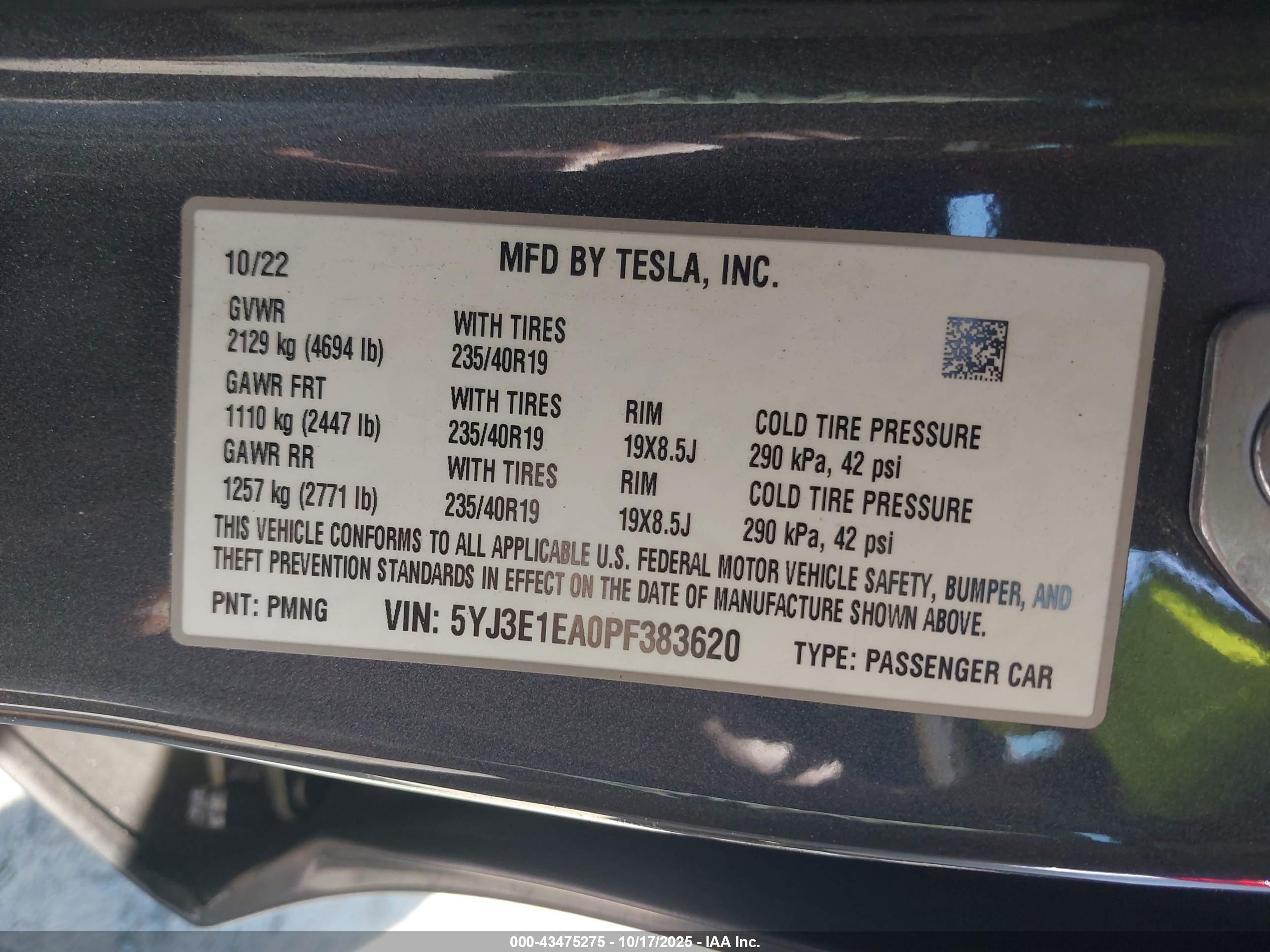 TESLA MODEL image 9