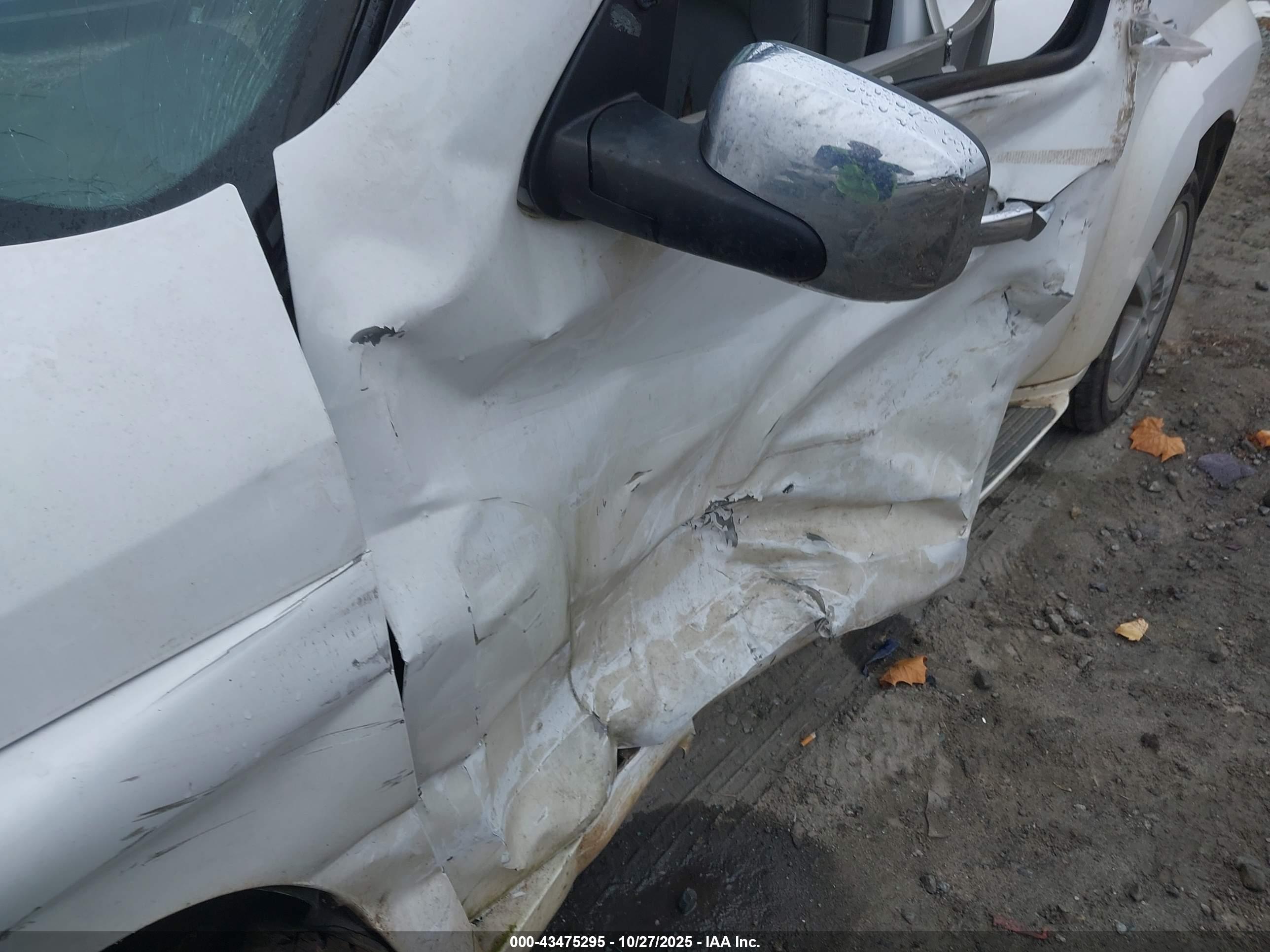 CHEVROLET HHR image 6