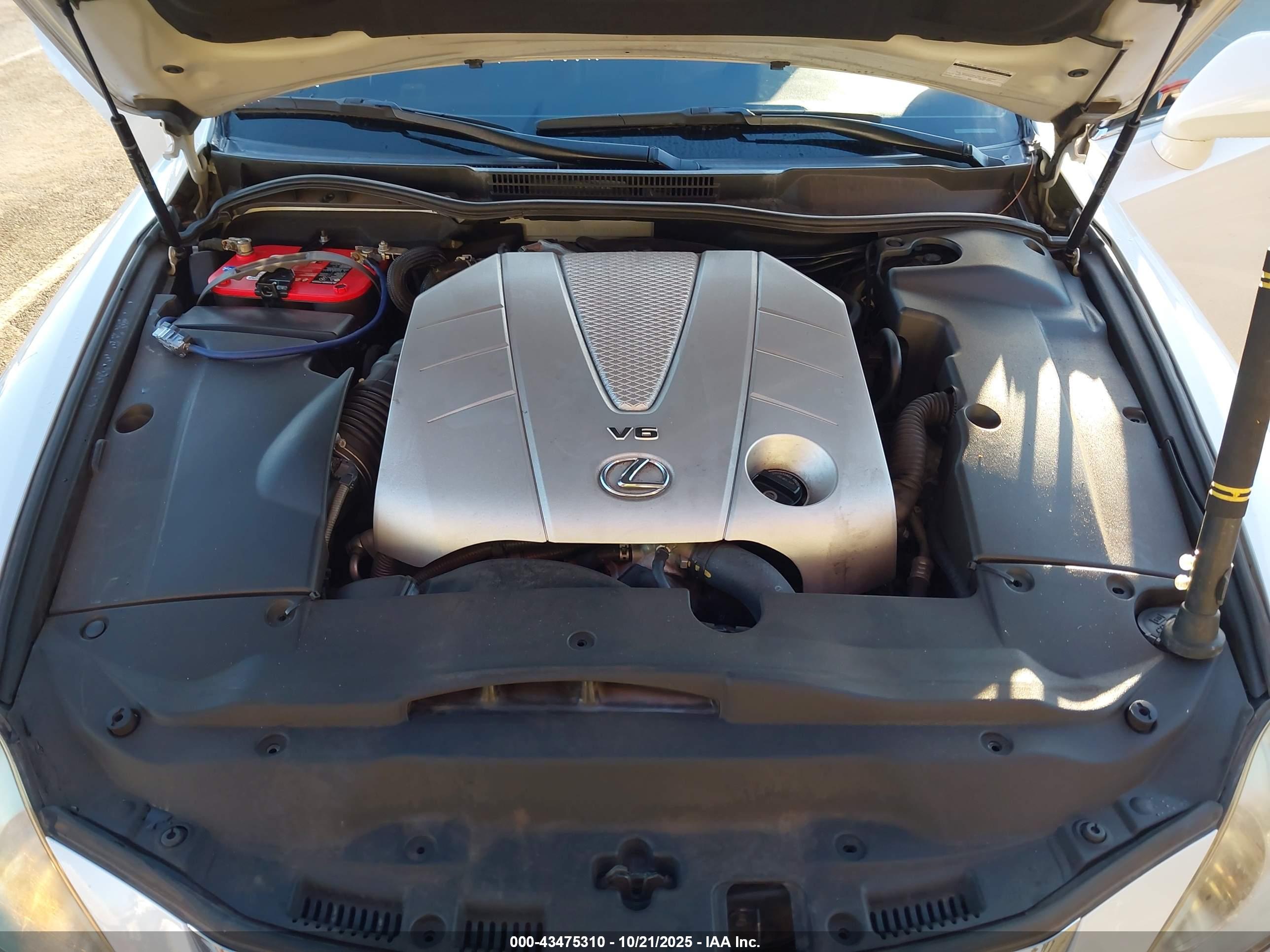 LEXUS IS image 10