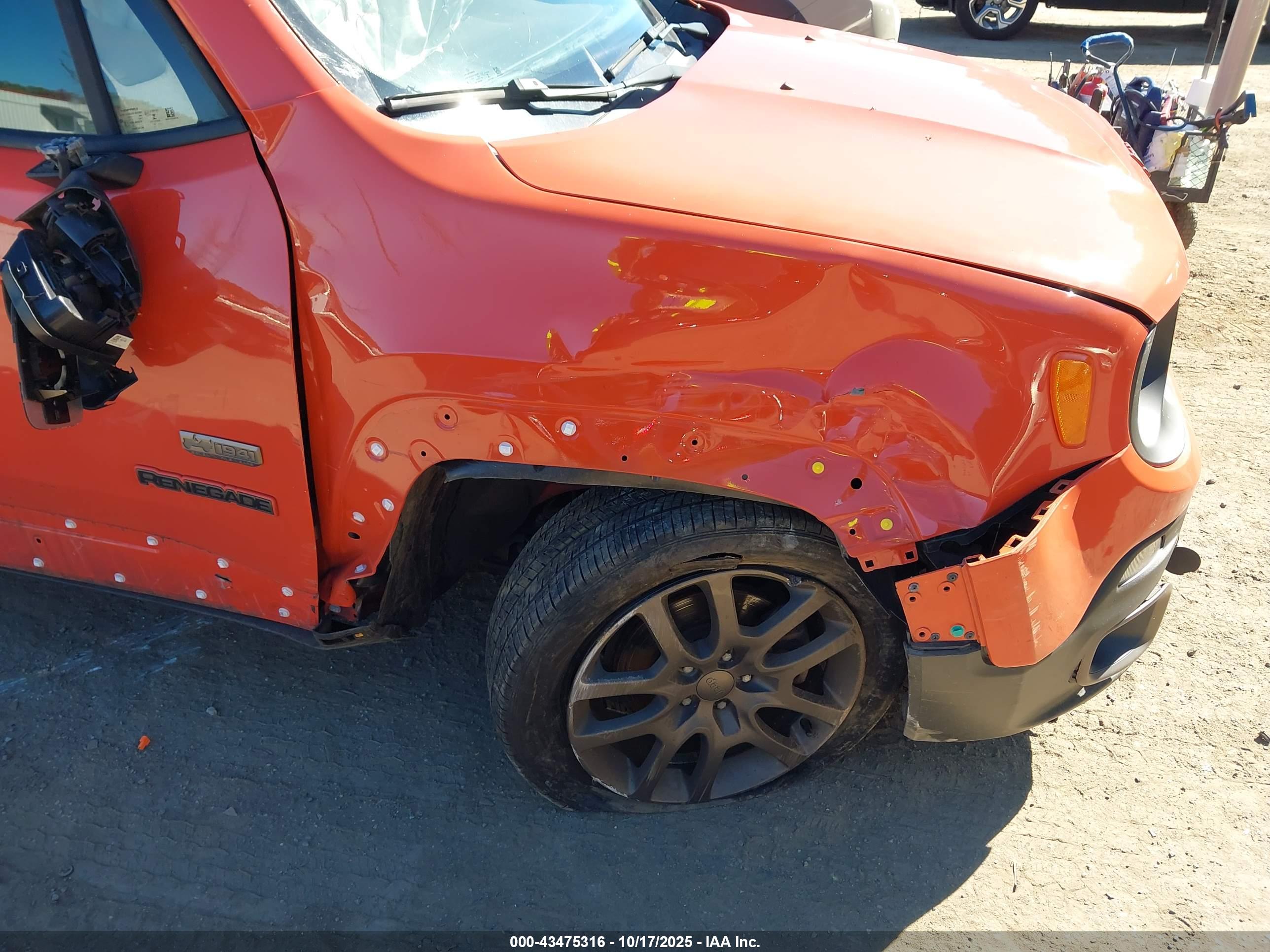 JEEP RENEGADE image 6