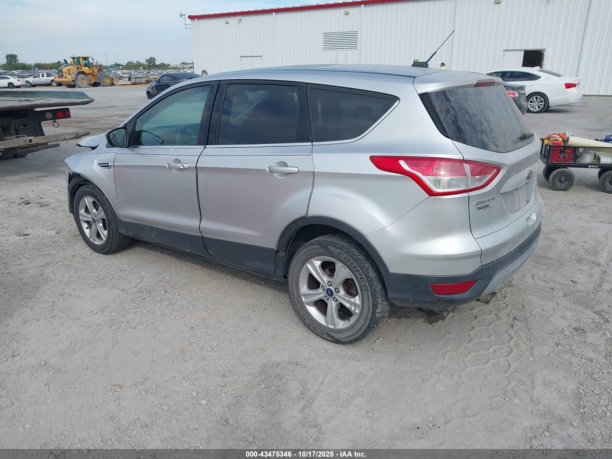 FORD ESCAPE image 3