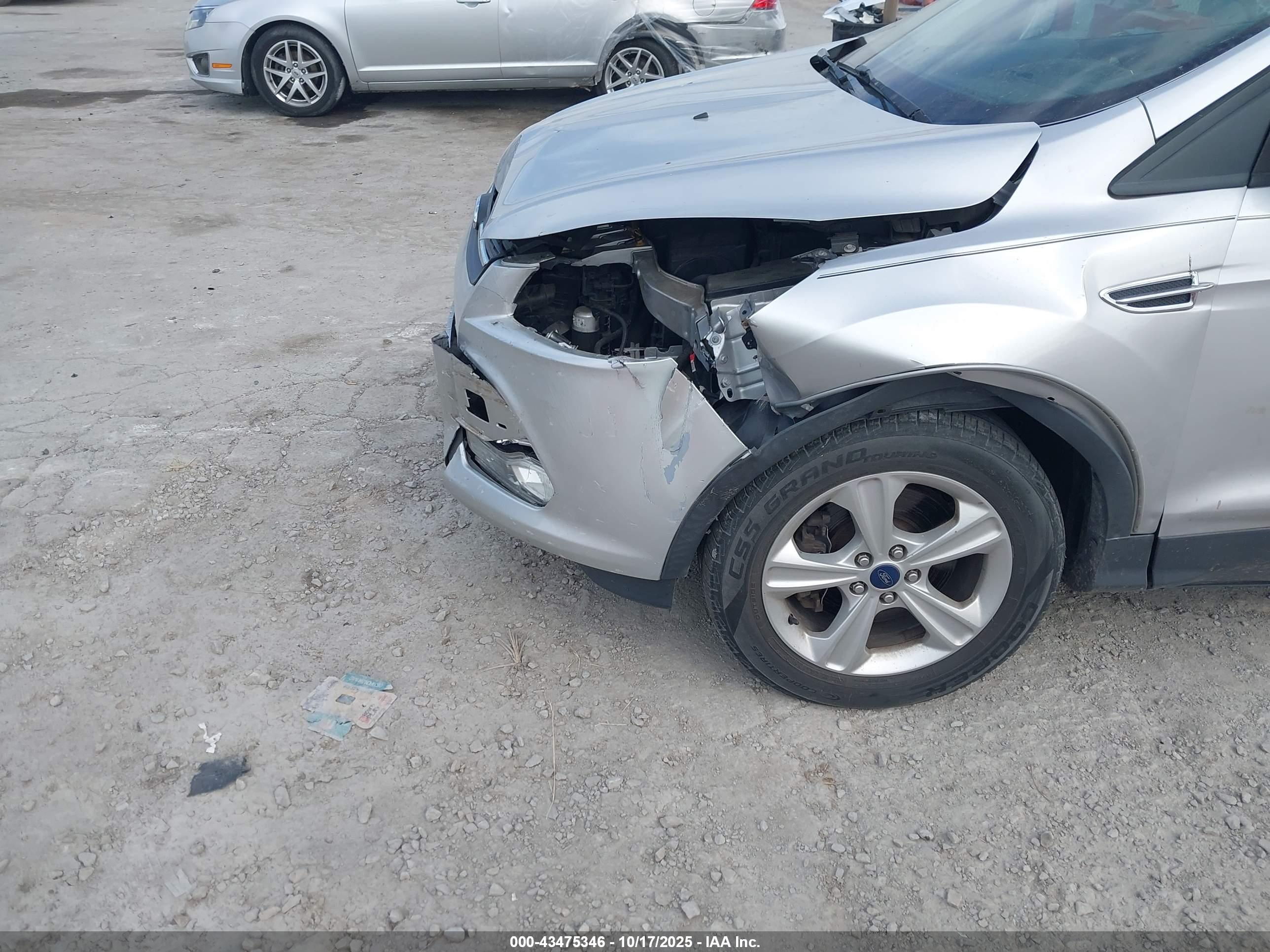 FORD ESCAPE image 6