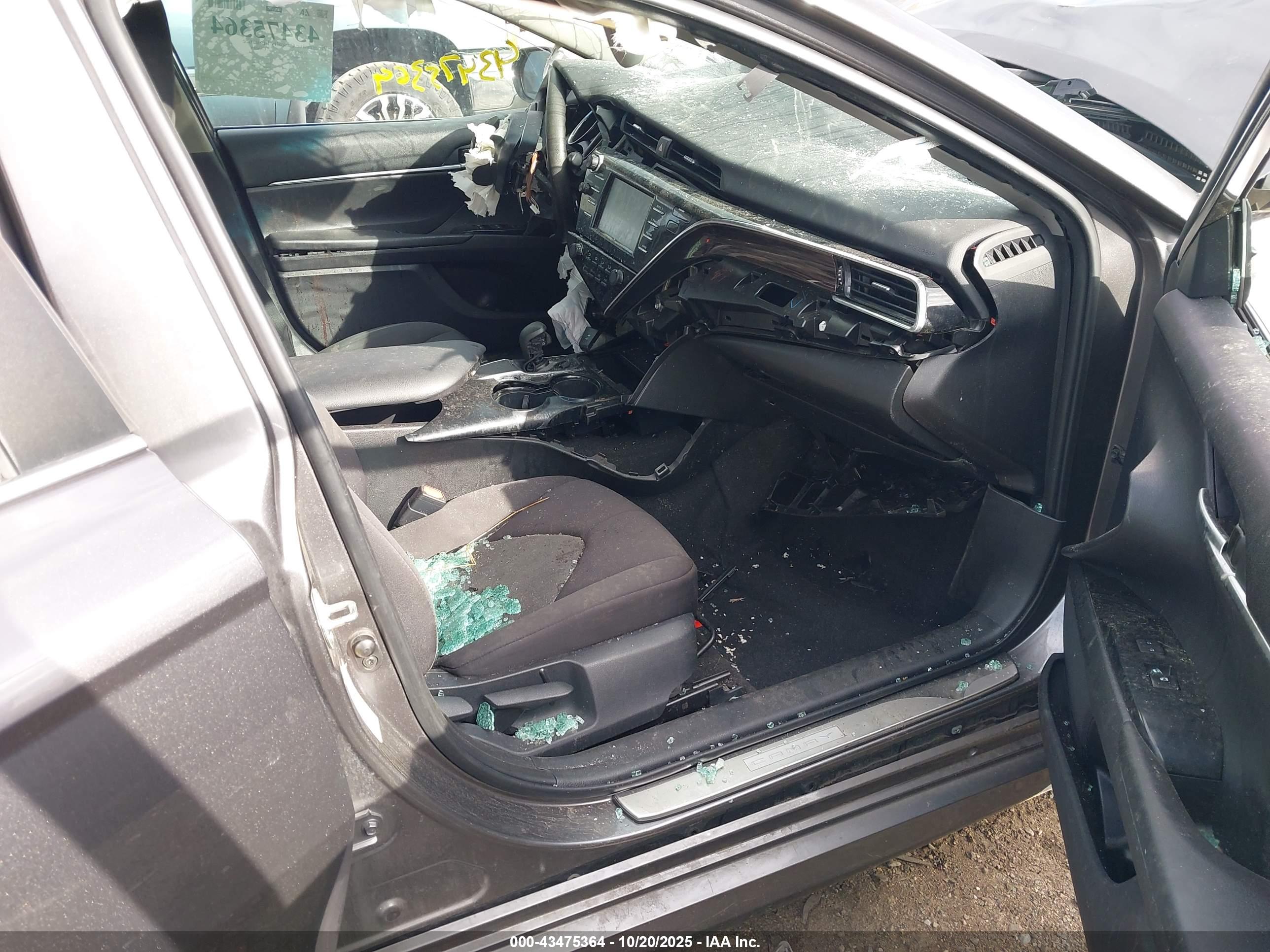 TOYOTA CAMRY image 5