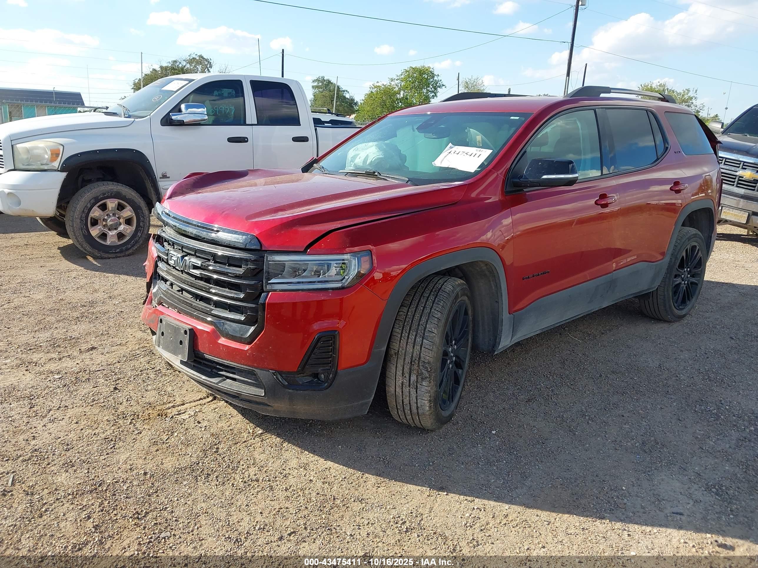 GMC ACADIA image 2