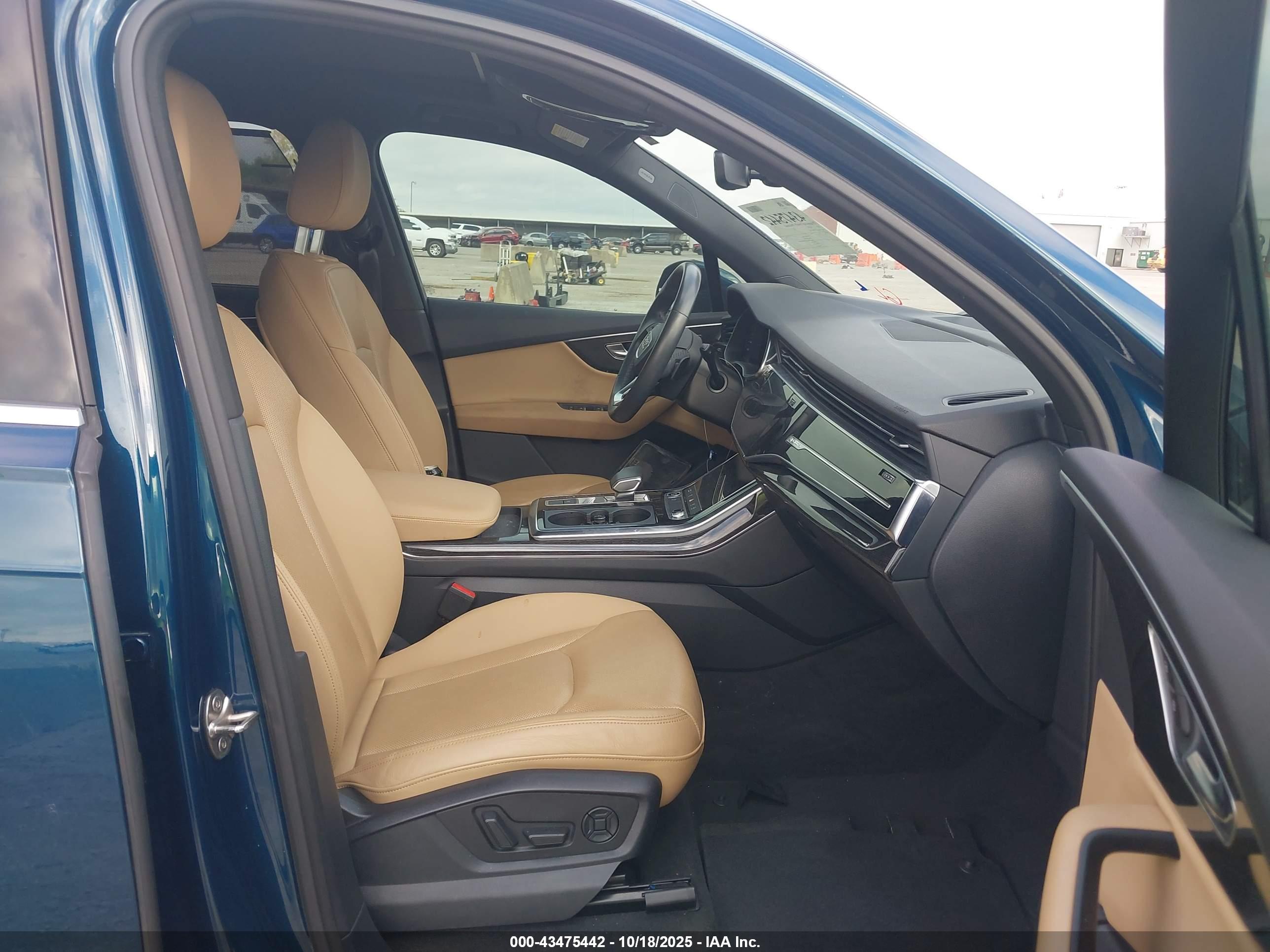 AUDI Q7 image 5