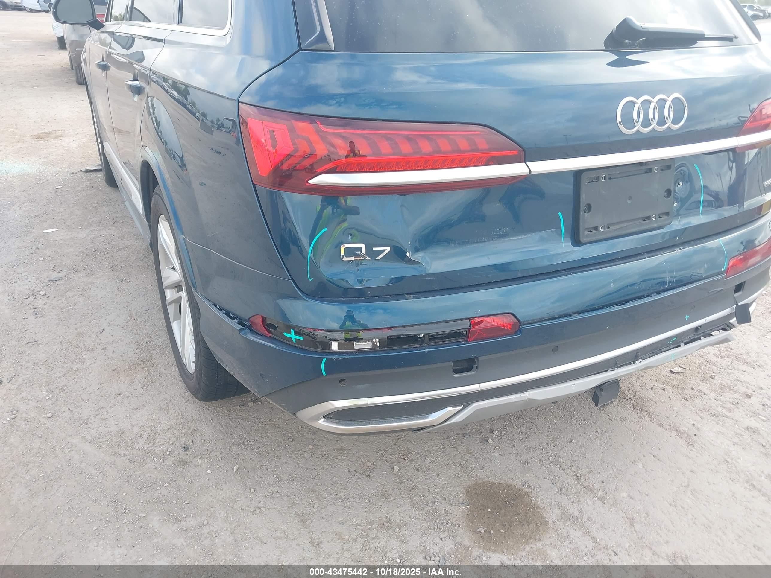 AUDI Q7 image 6
