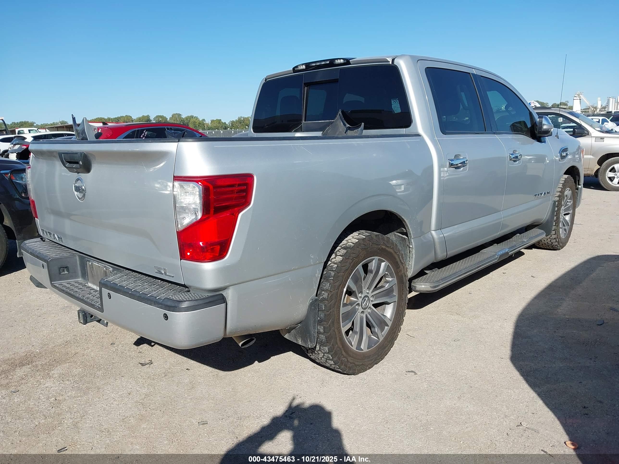NISSAN TITAN image 4