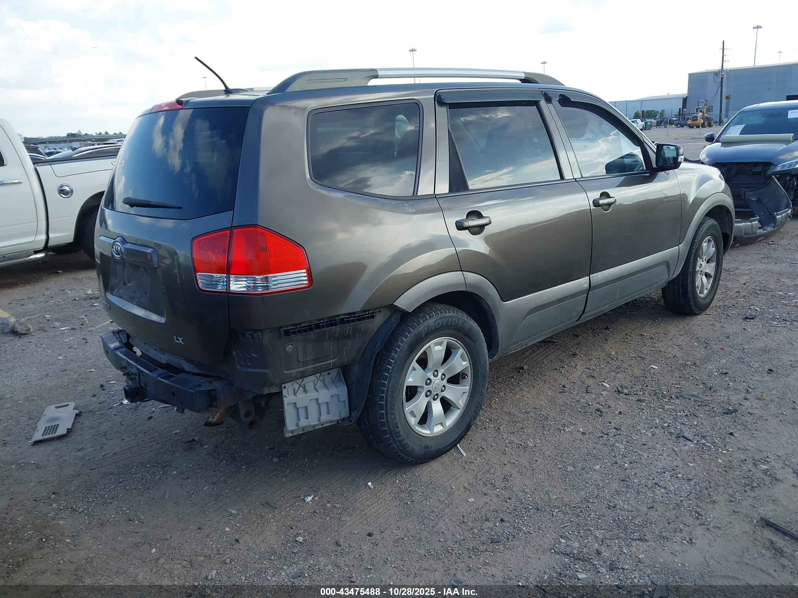 KIA BORREGO image 4
