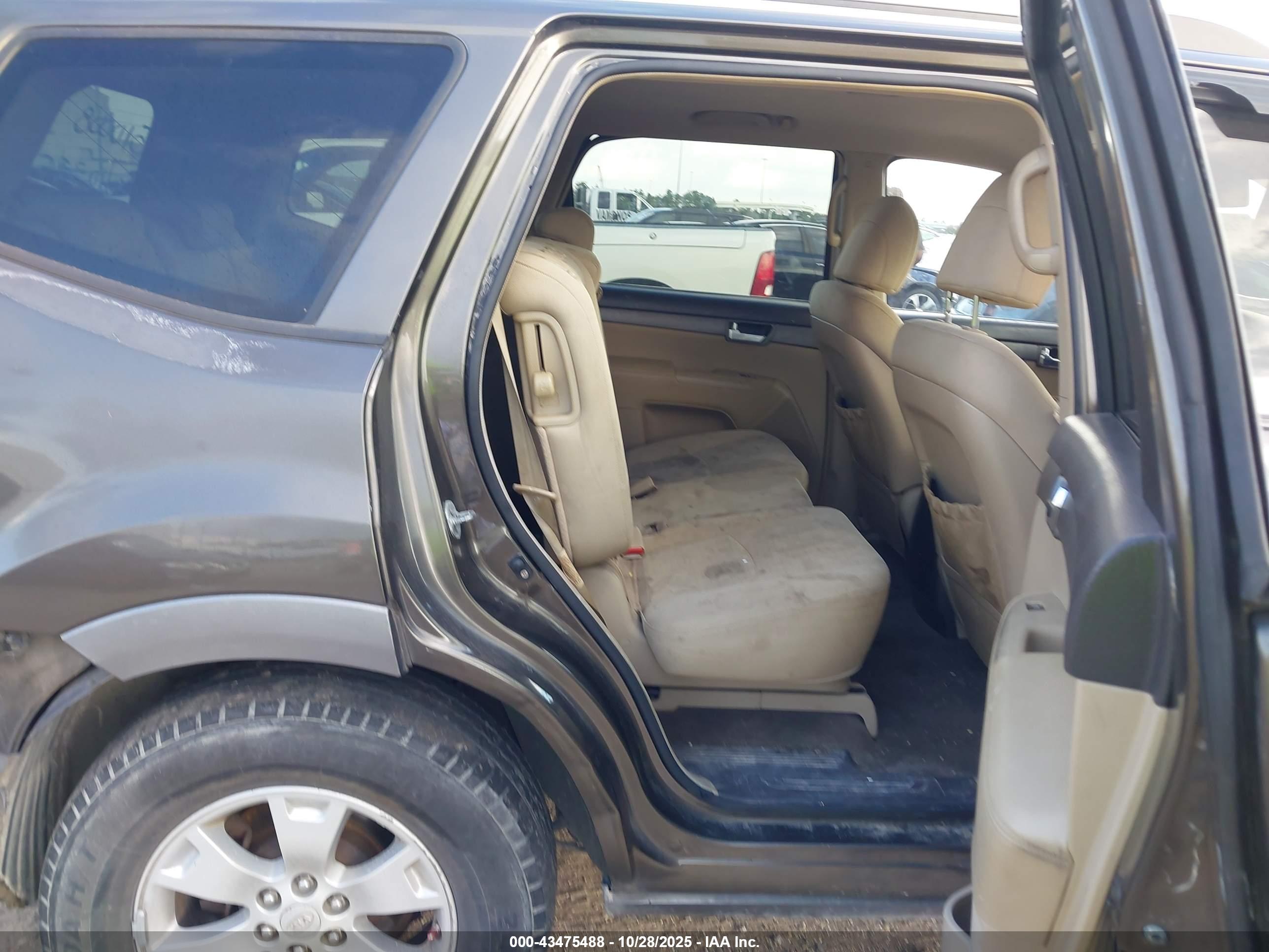 KIA BORREGO image 8