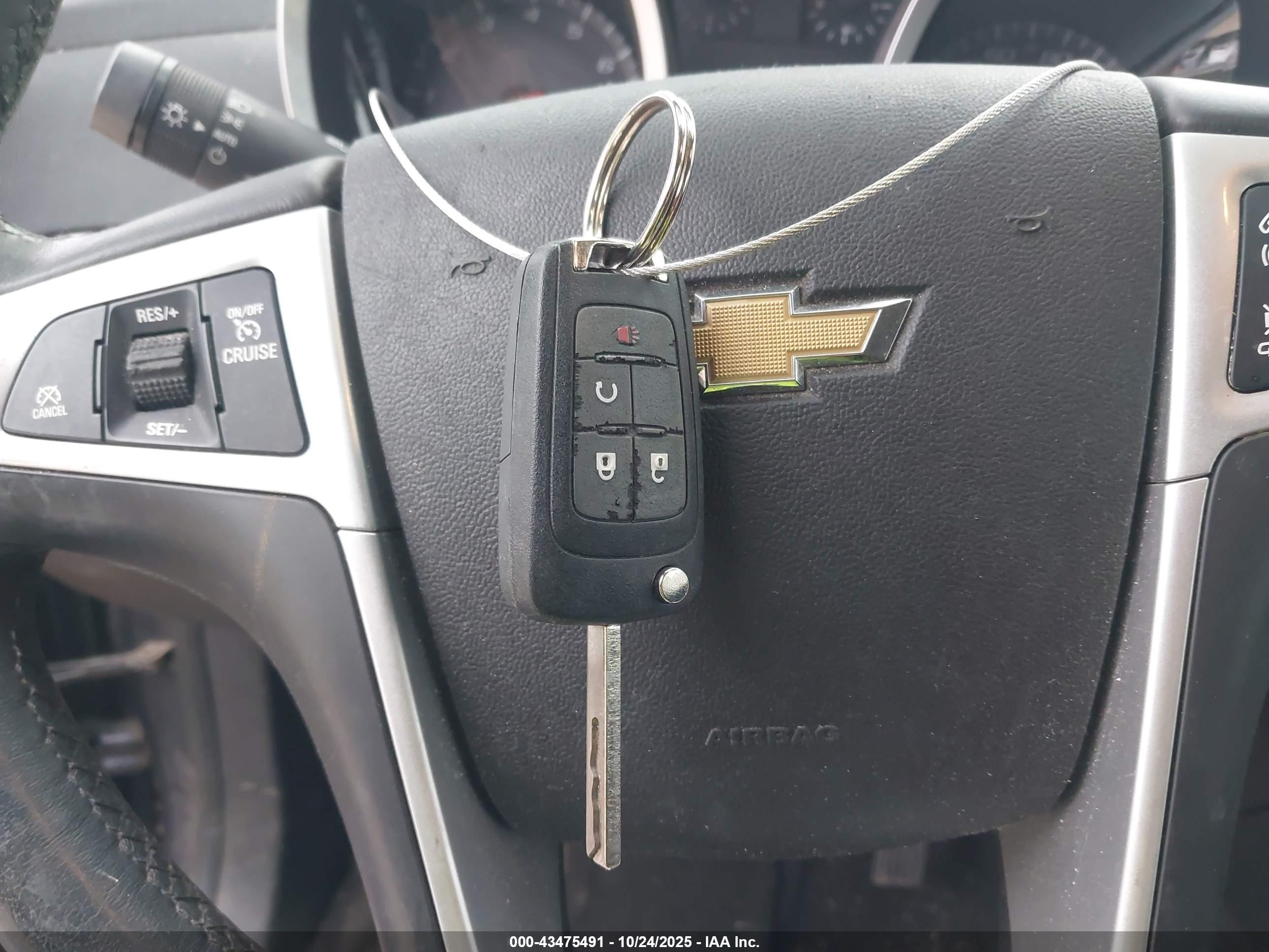 CHEVROLET EQUINOX image 11