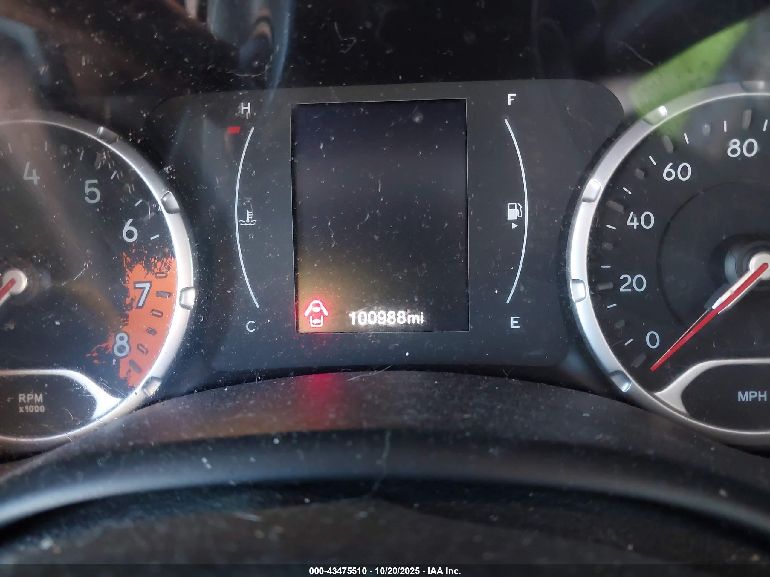 JEEP RENEGADE image 7