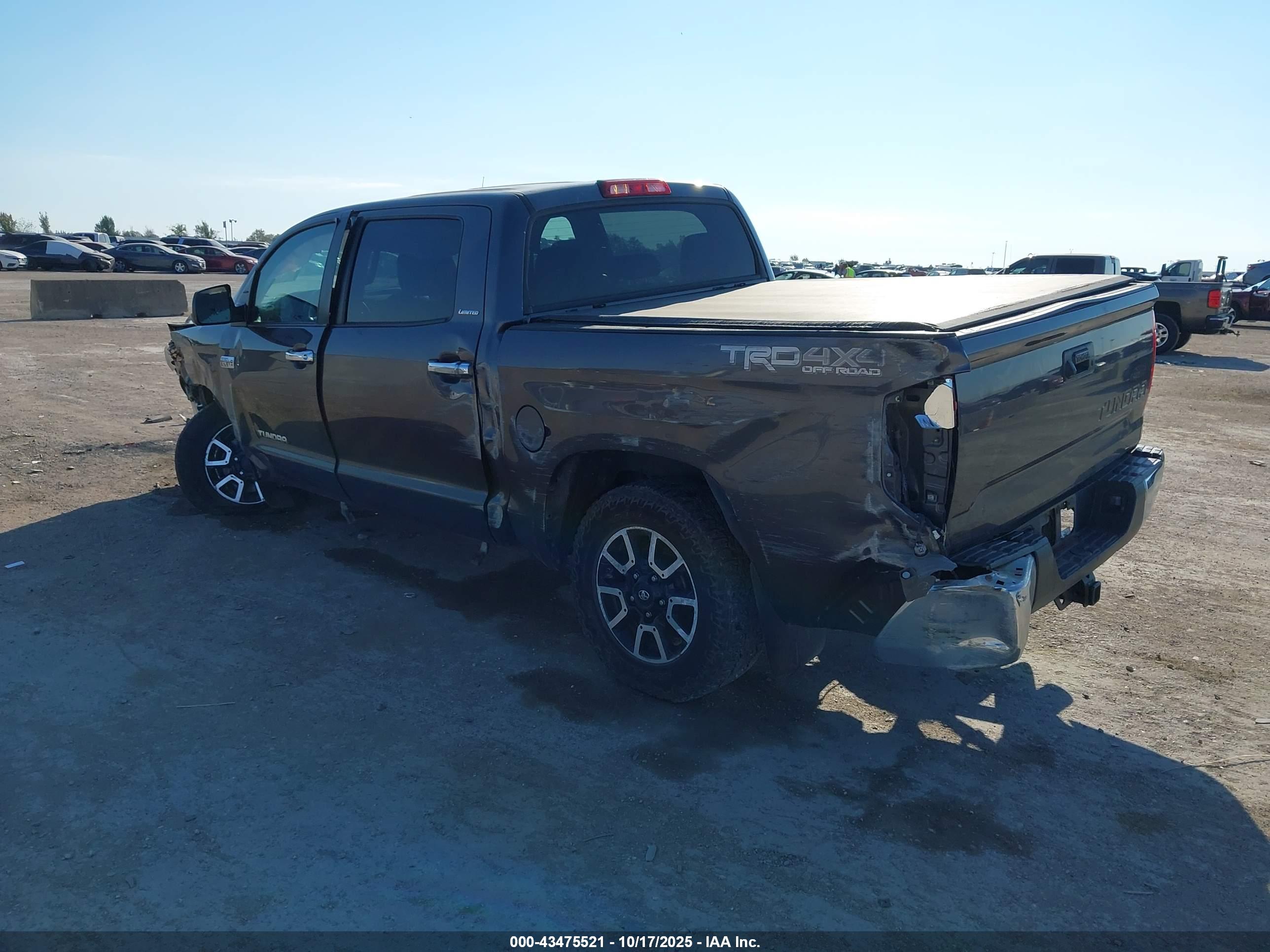 TOYOTA TUNDRA image 3