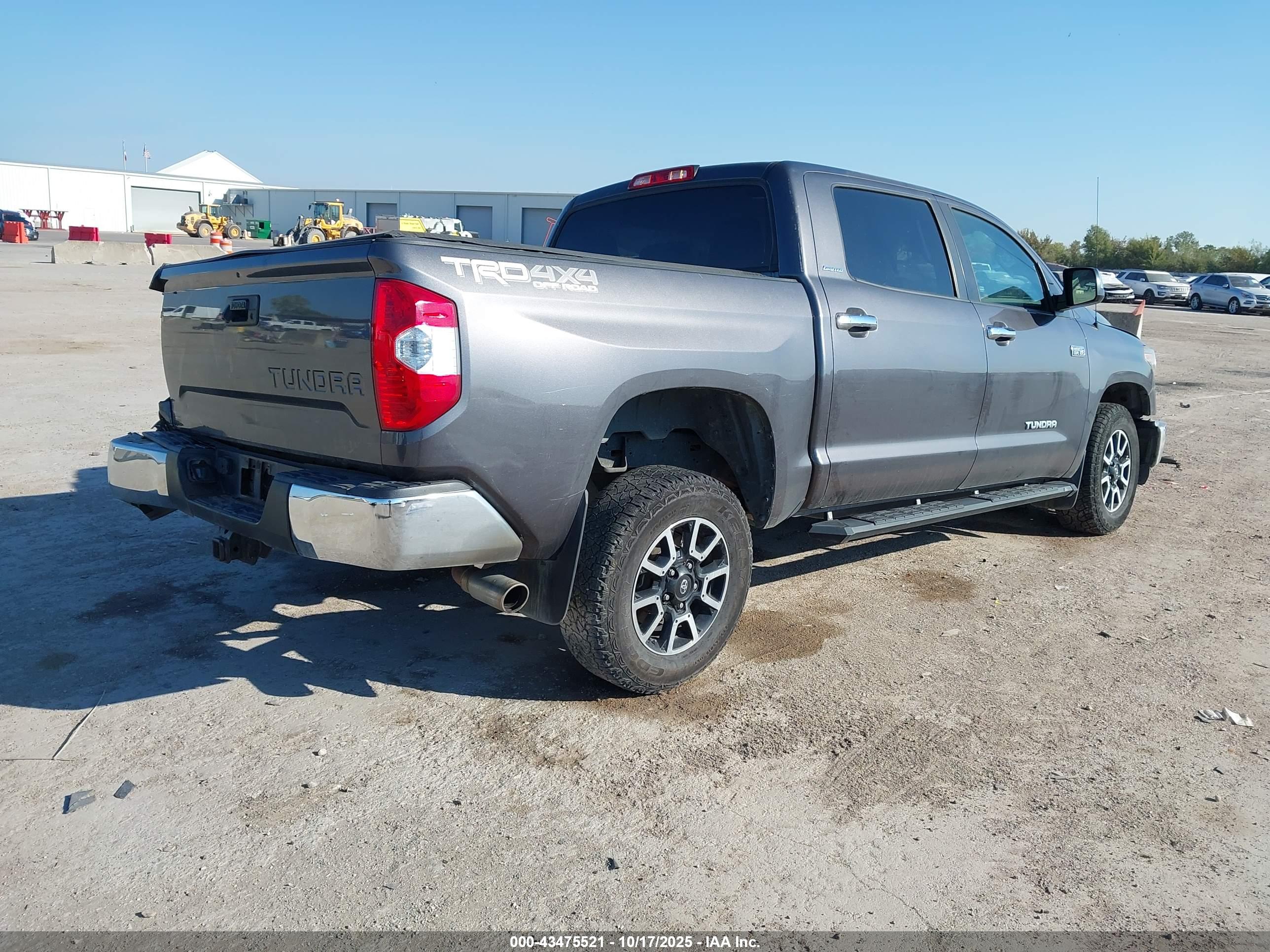 TOYOTA TUNDRA image 4