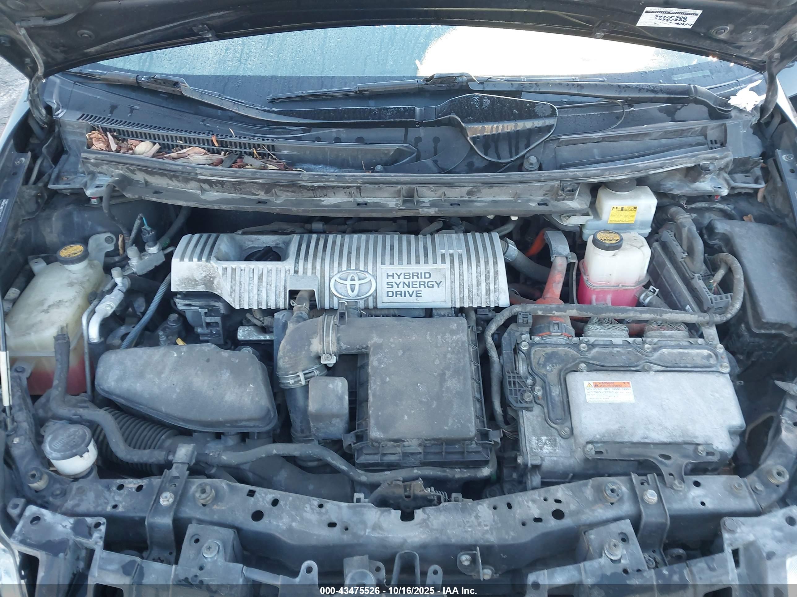 TOYOTA PRIUS image 10
