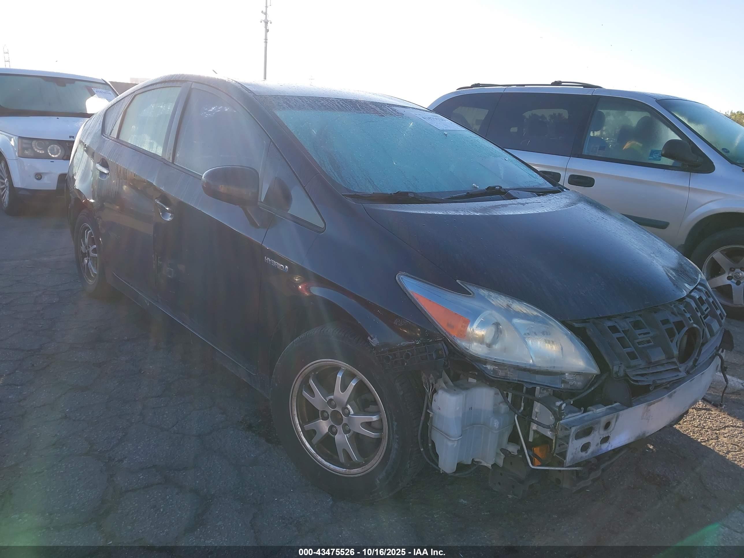 TOYOTA PRIUS image 6