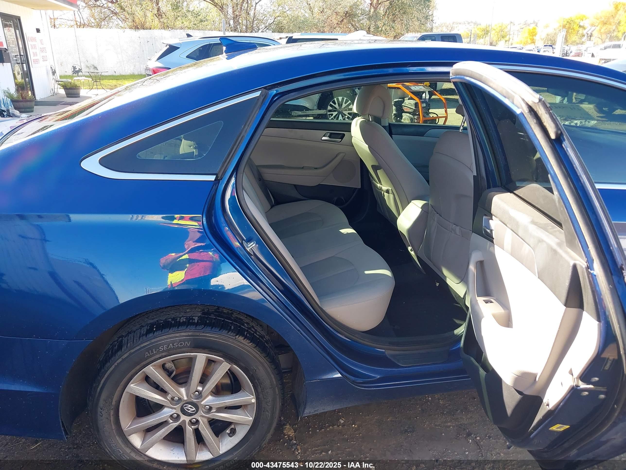 HYUNDAI SONATA image 8