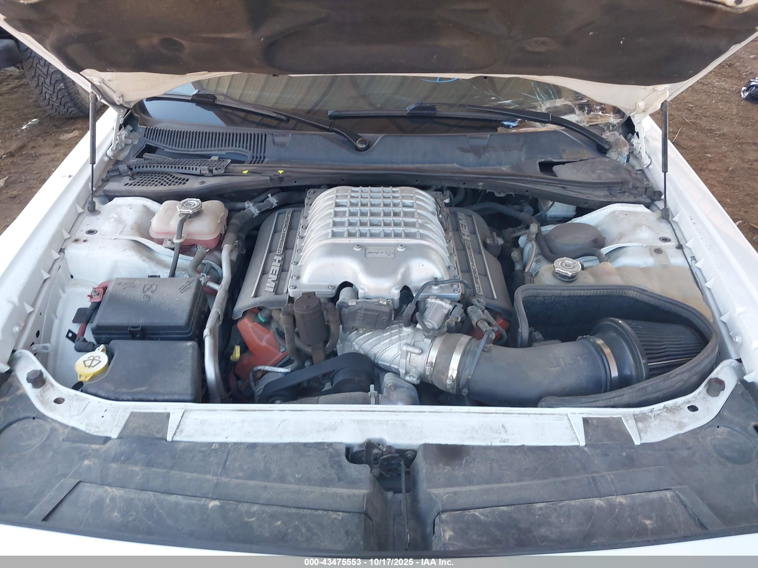 DODGE CHALLENGER image 10