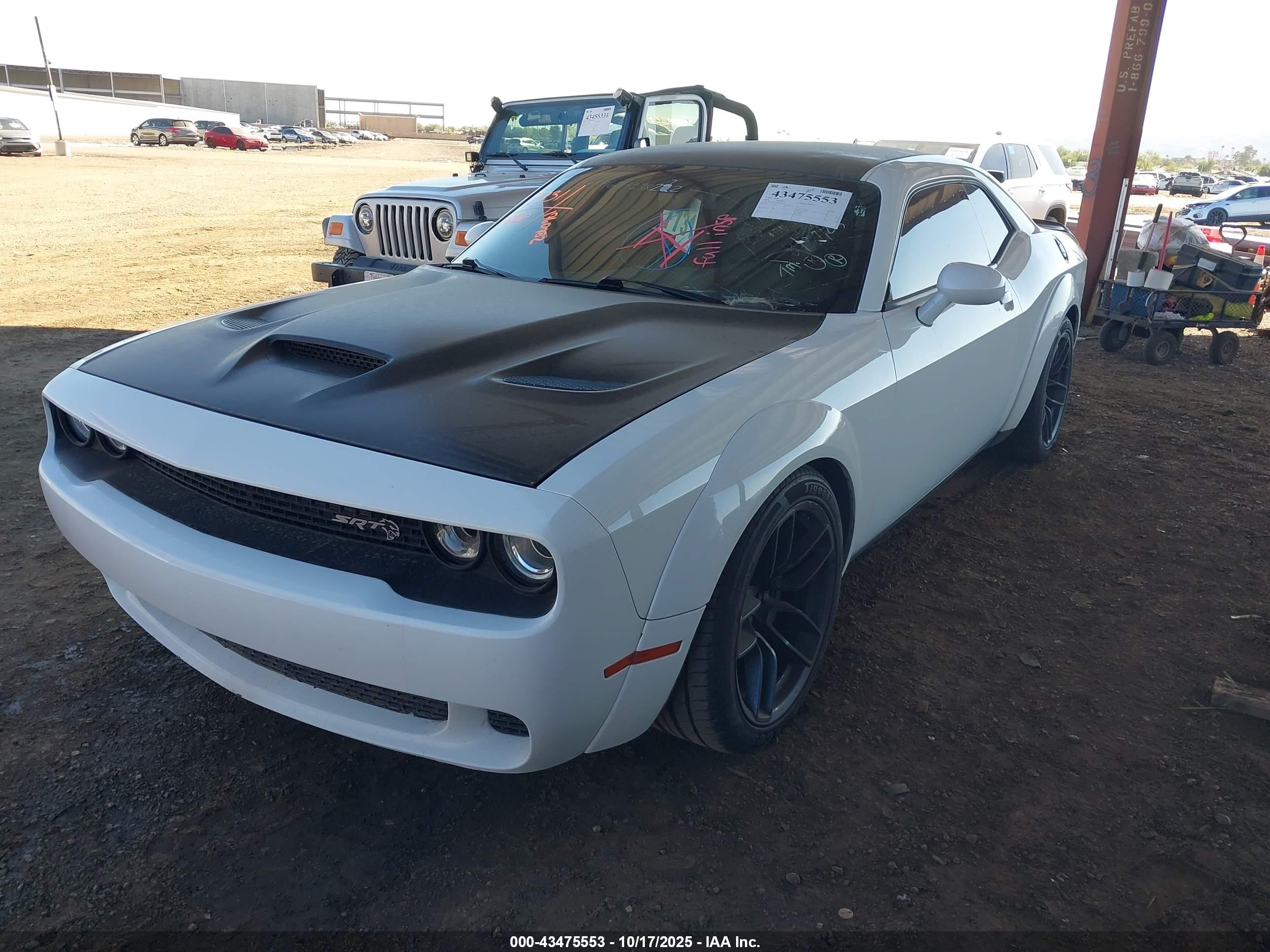 DODGE CHALLENGER image 2